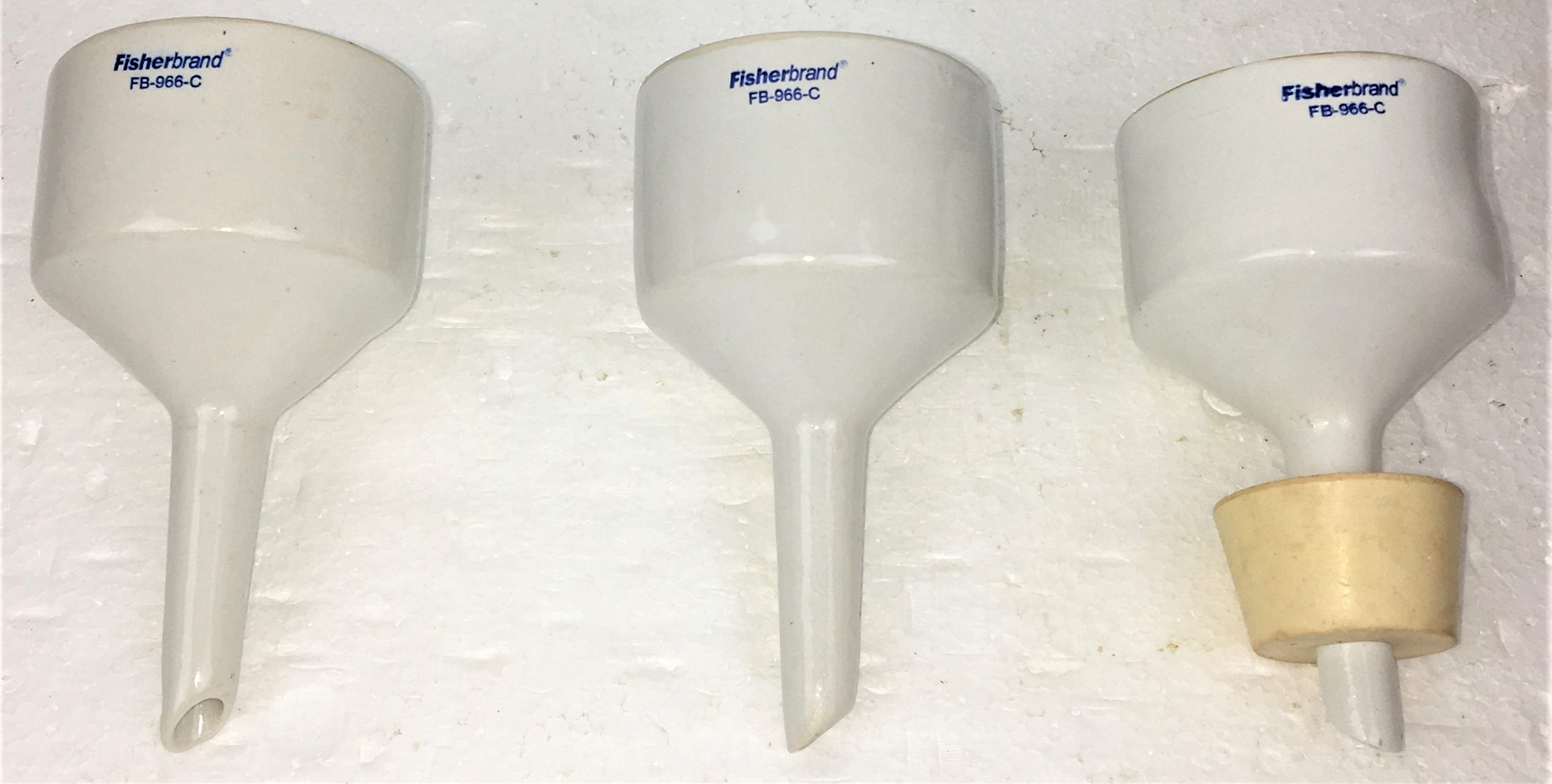 Used Fisherbrand FB-966-C Porcelain Buchner Funnel - 87mL - 50 to 55mm Paper