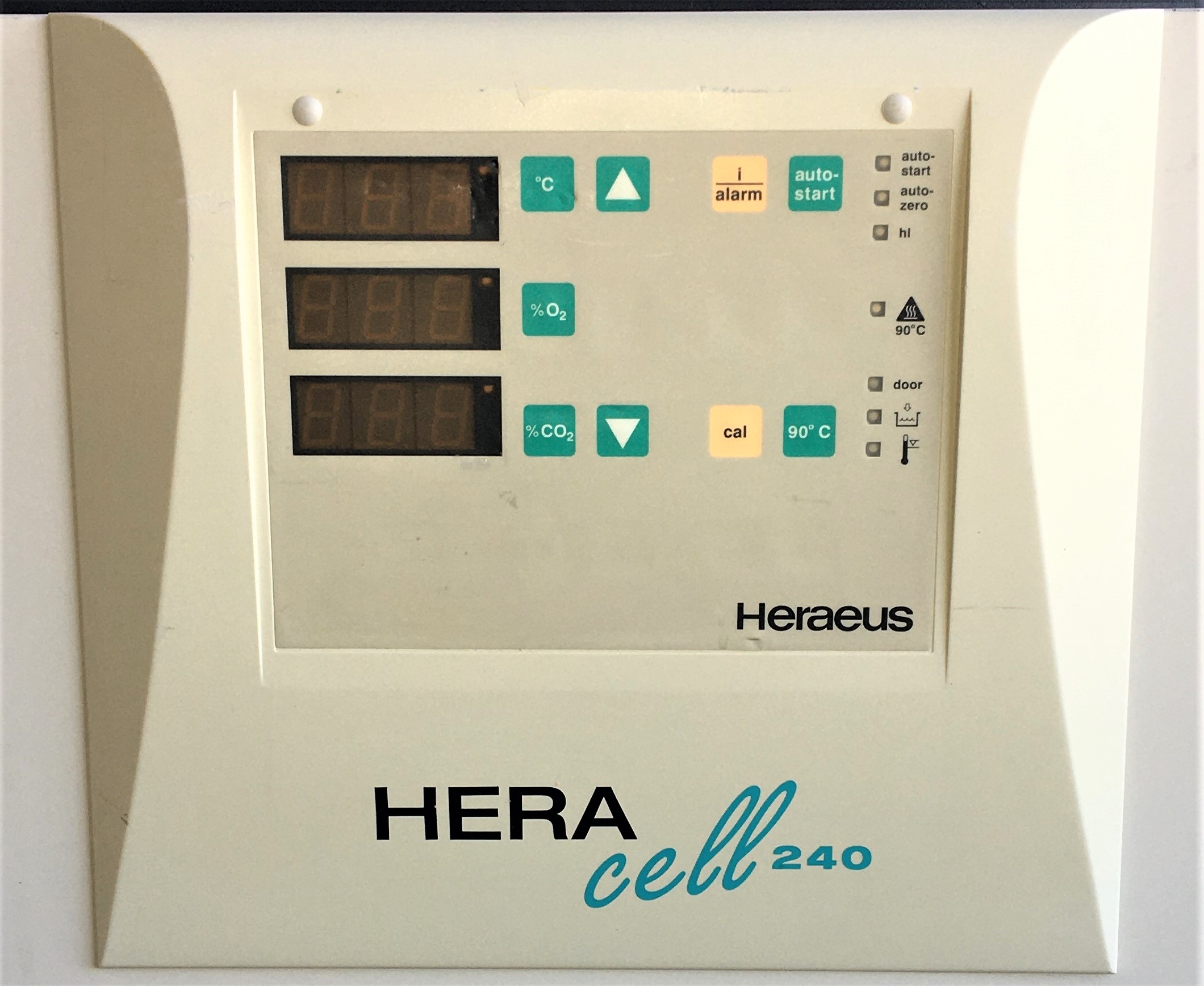 Used Heraeus HERAcell 240 CO2 Incubator - 8.4 Cu-Ft