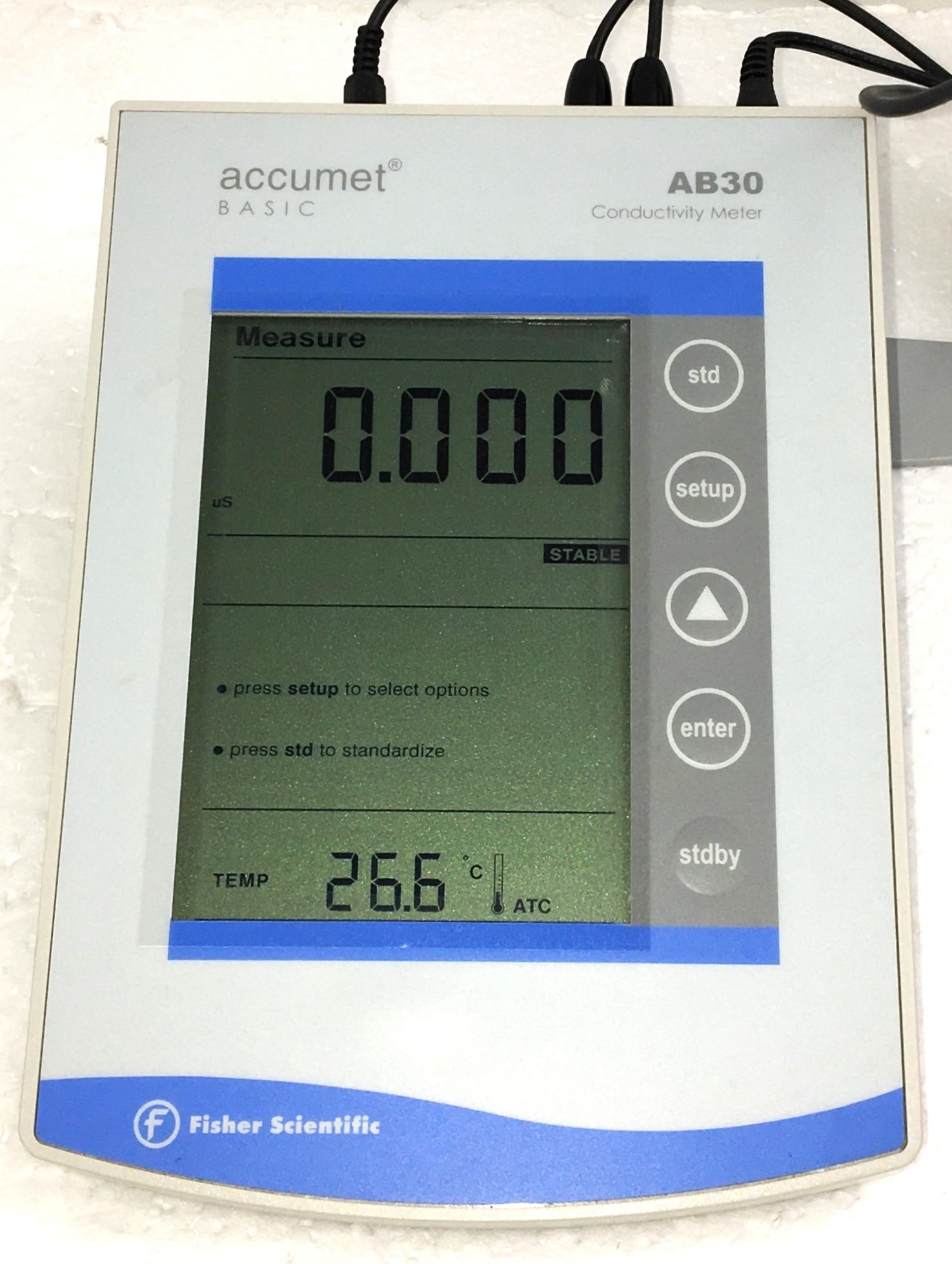 Used Fisher Accumet Basic AB30 Conductivity Meter with Probes and Support Arm