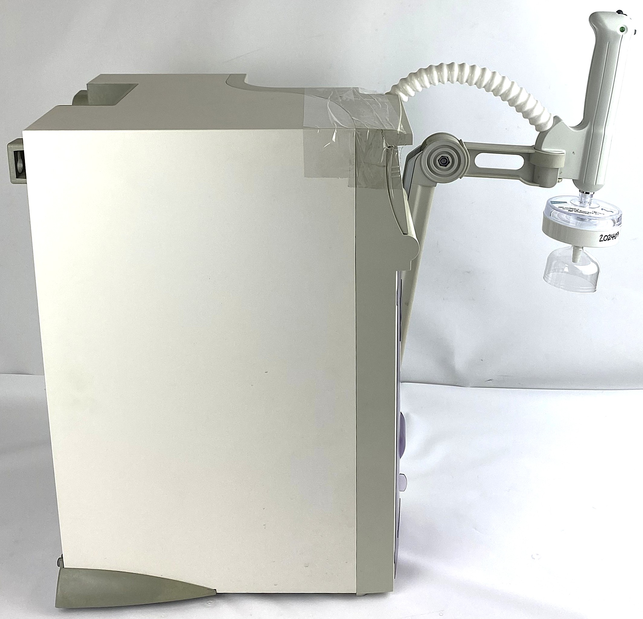 Used Millipore Milli-Q Gradient A10 Water Purifier with Q-Pod Dispenser