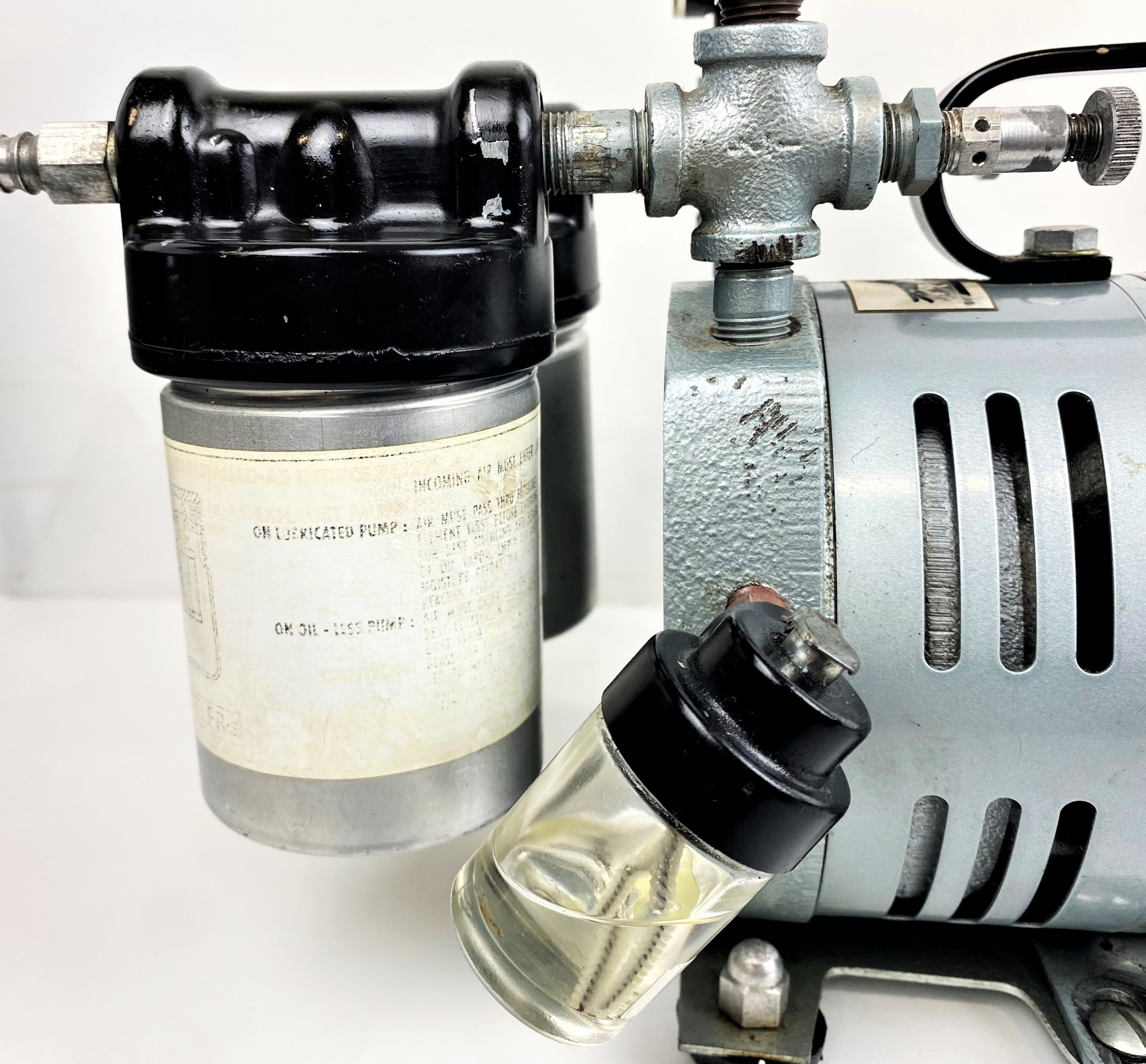Used Gast G180GDX Lubricated Rotary Vacuum Pump (4.5 cfm)
