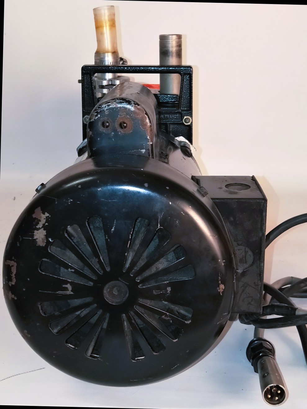 Used Alcatel M2012A Rotary Vacuum Pump (11cfm)
