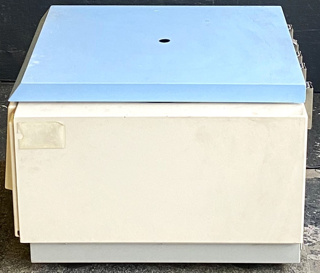 Used Thermo IEC Centra GP8 Centrifuge with 216 Swing-Out Rotor (4 x 750mL)