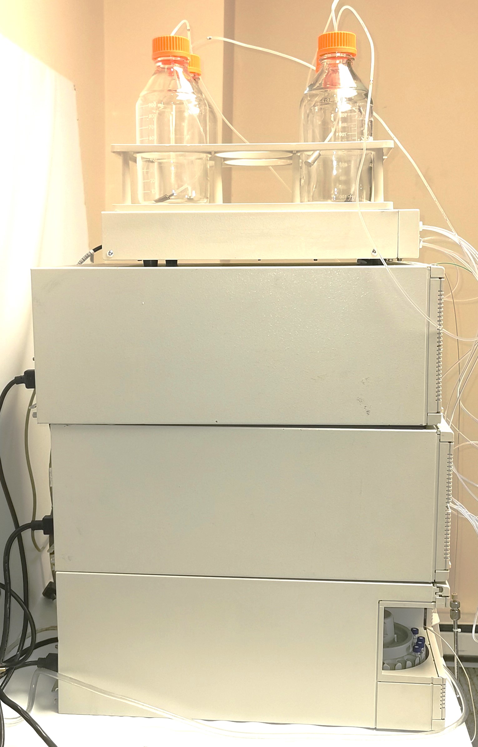 Used Hewlett Packard 1050 Series Diode Array HPLC System