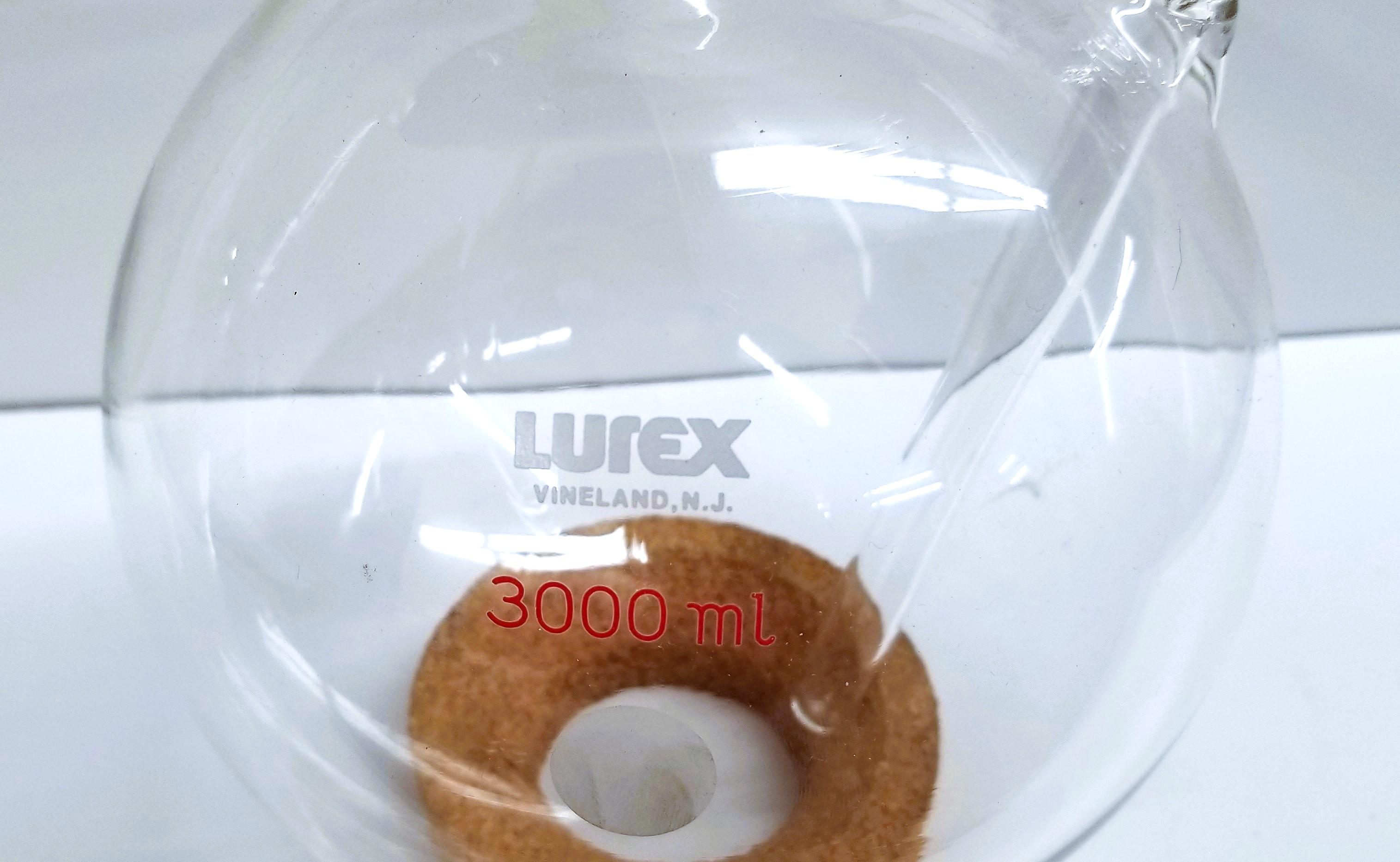 Used Lurex 3000mL Boiling-Reaction Flask with Integrated Thermowell (29/42 ST Joint)