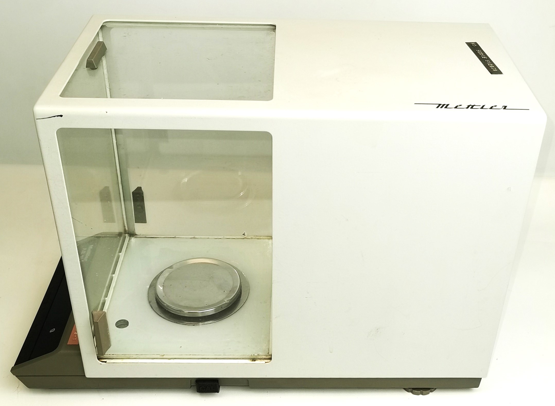 Used Mettler AE 163 Analytical Balance (160g x 0.1mg)