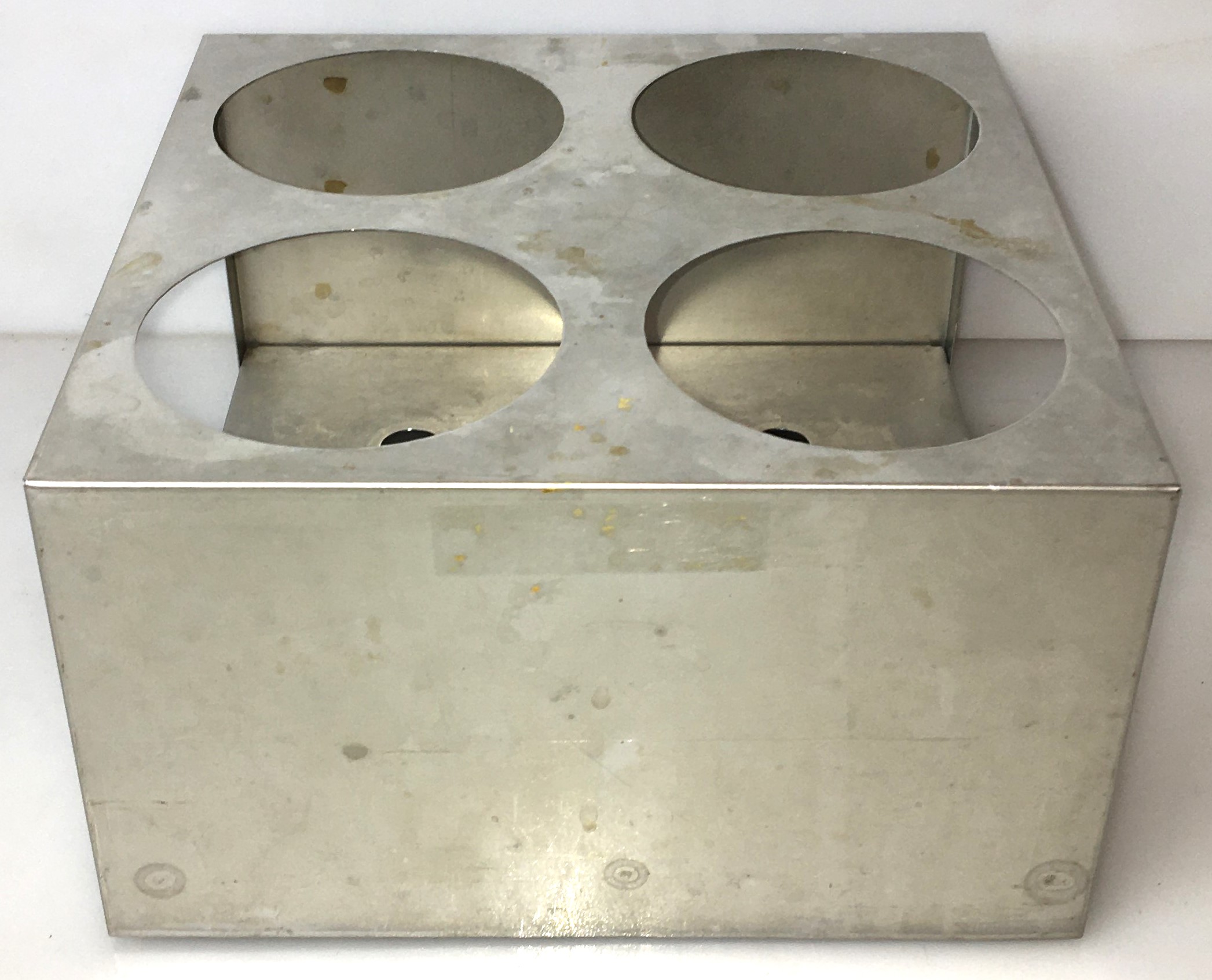 Used Bellco 3045-00600 Centrifuge Bottles with Rack - 590mL (Set of 4)