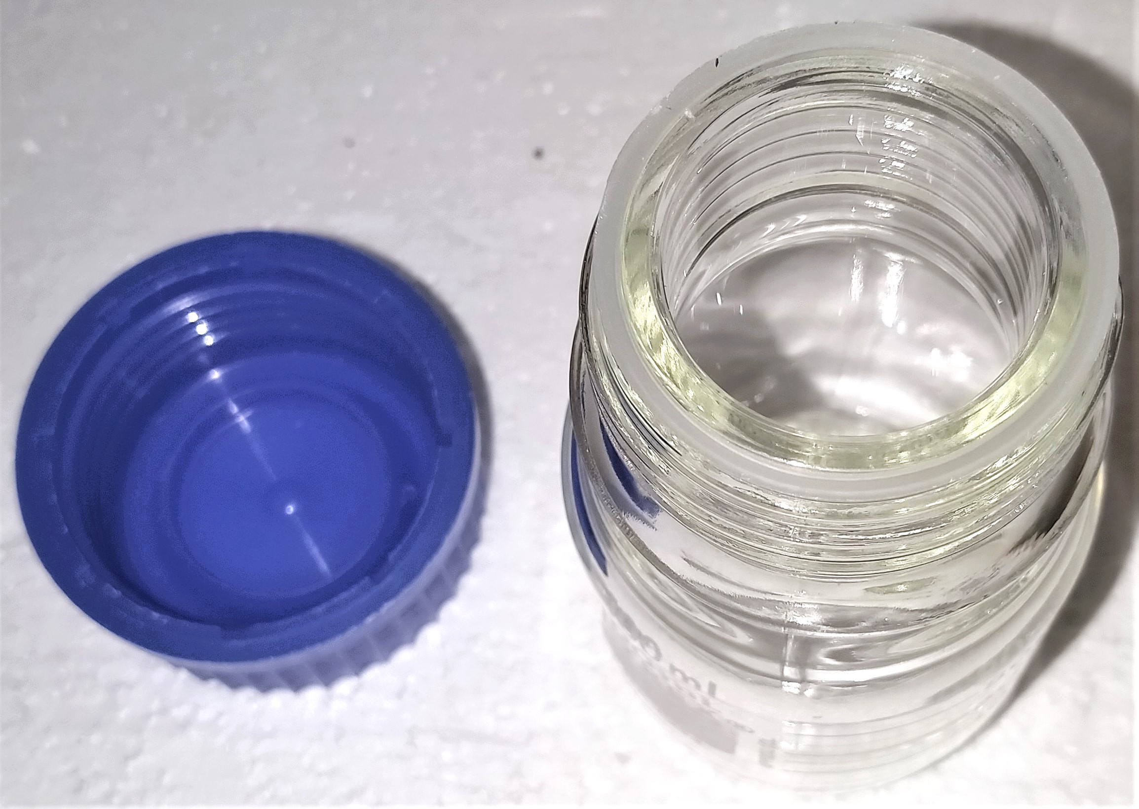 Used Corning PYREX 1395 (or Equivalent) Graduated 100mL Media Bottle