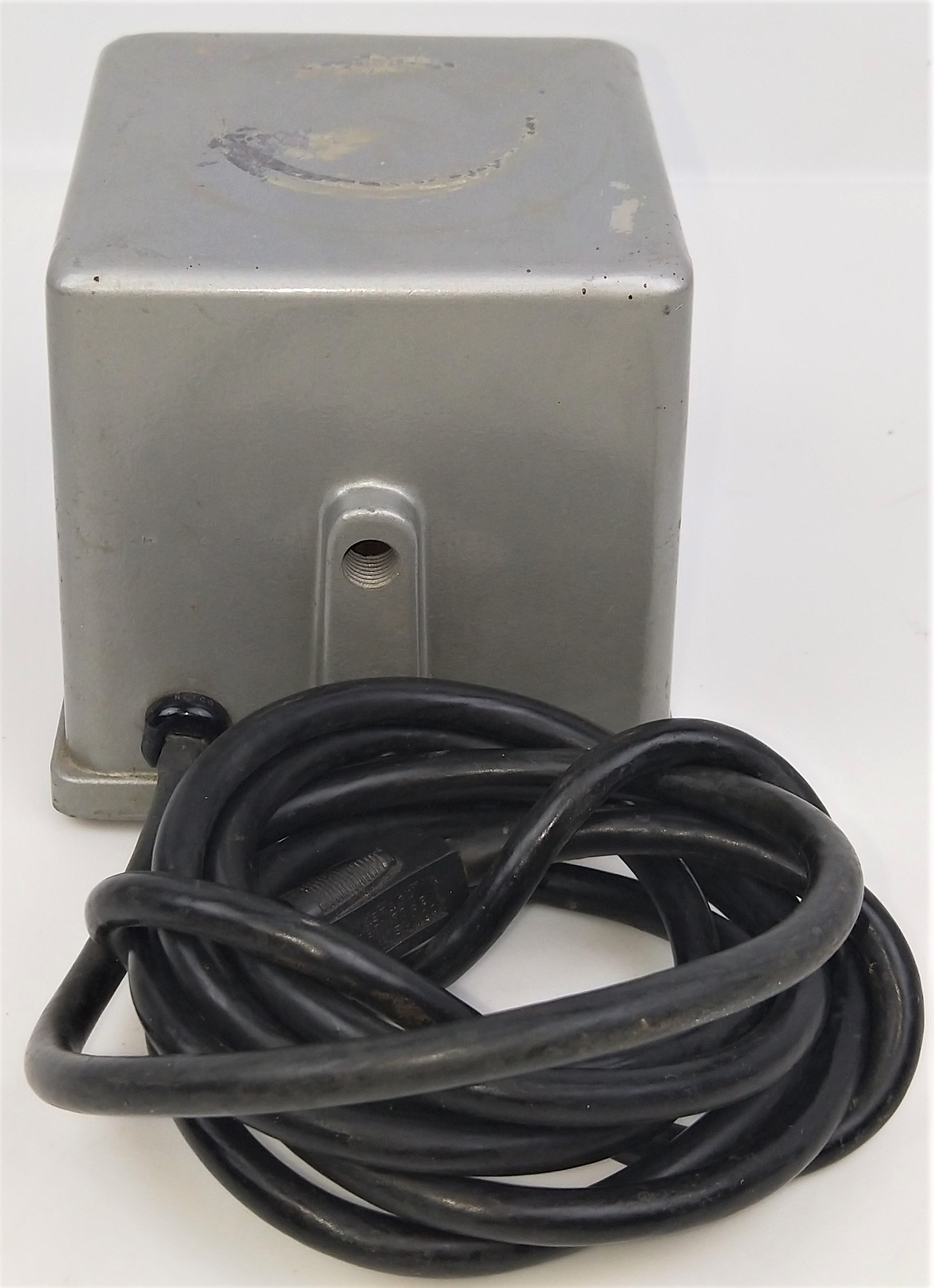 Used Canlab 77-8817 Magnetic Stirrer - 4.25″ x 4.25″ Plate