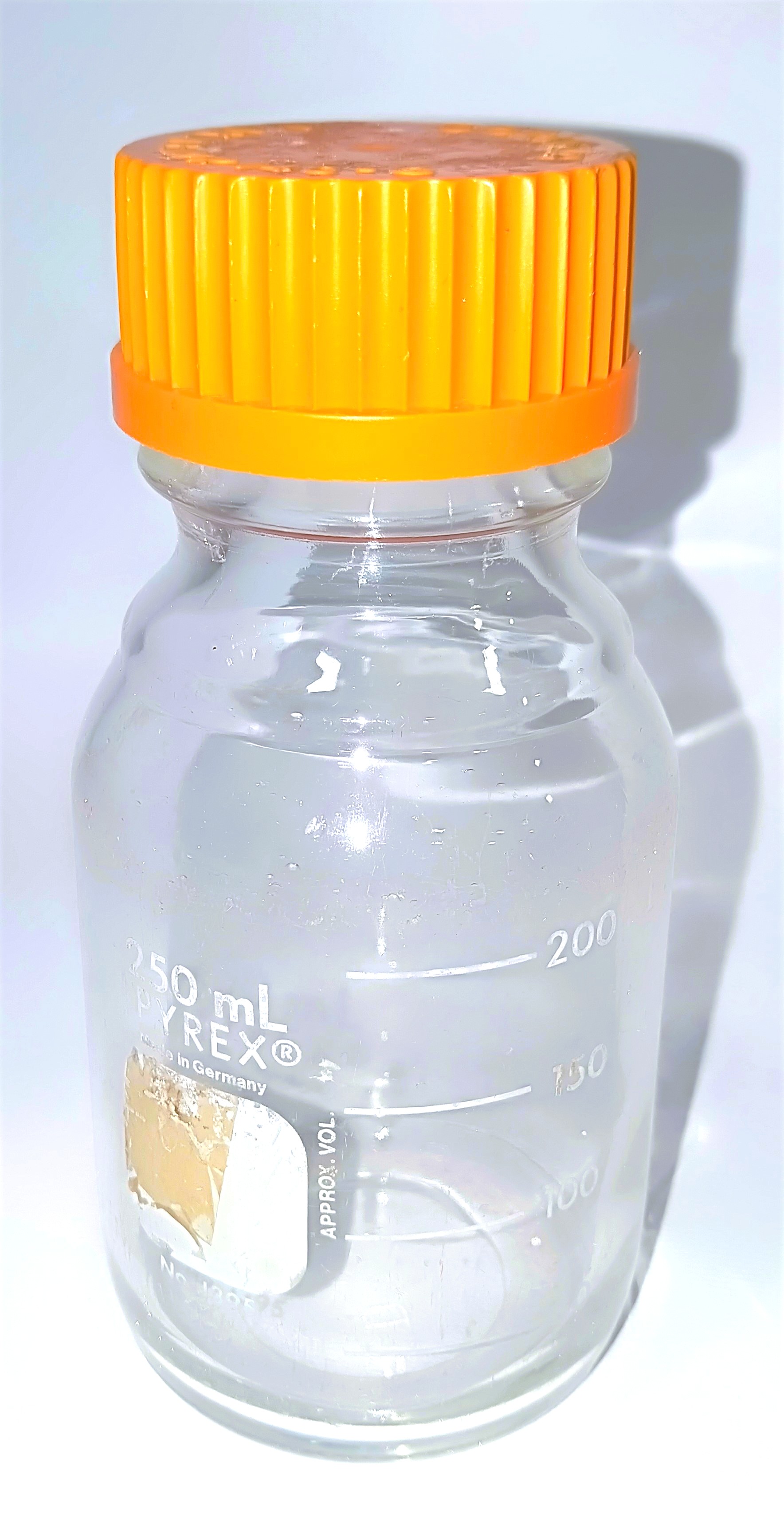 Used Corning PYREX 1395 (or Equivalent) Graduated 250mL Media Bottle