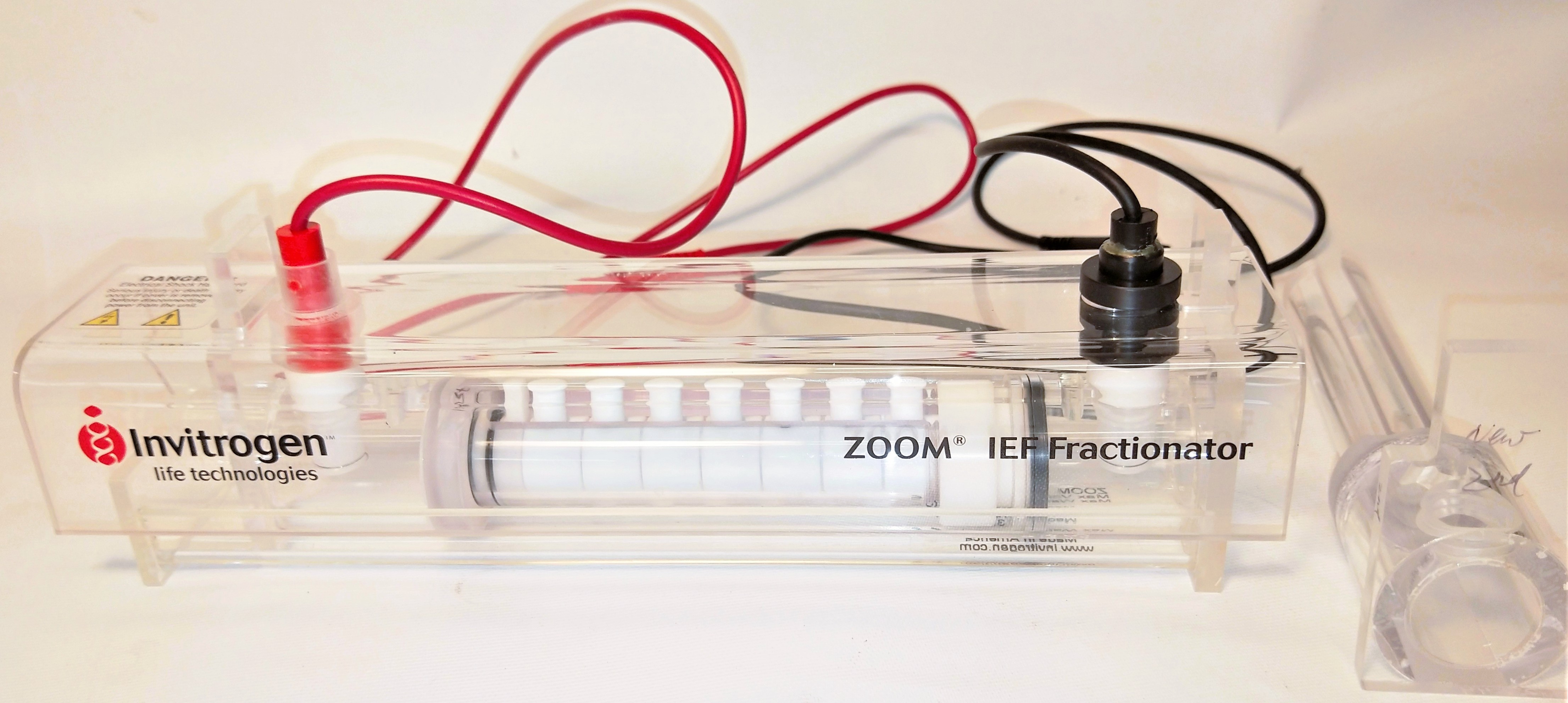 New Open Box Invitrogen ZOOM IEF Fractionator