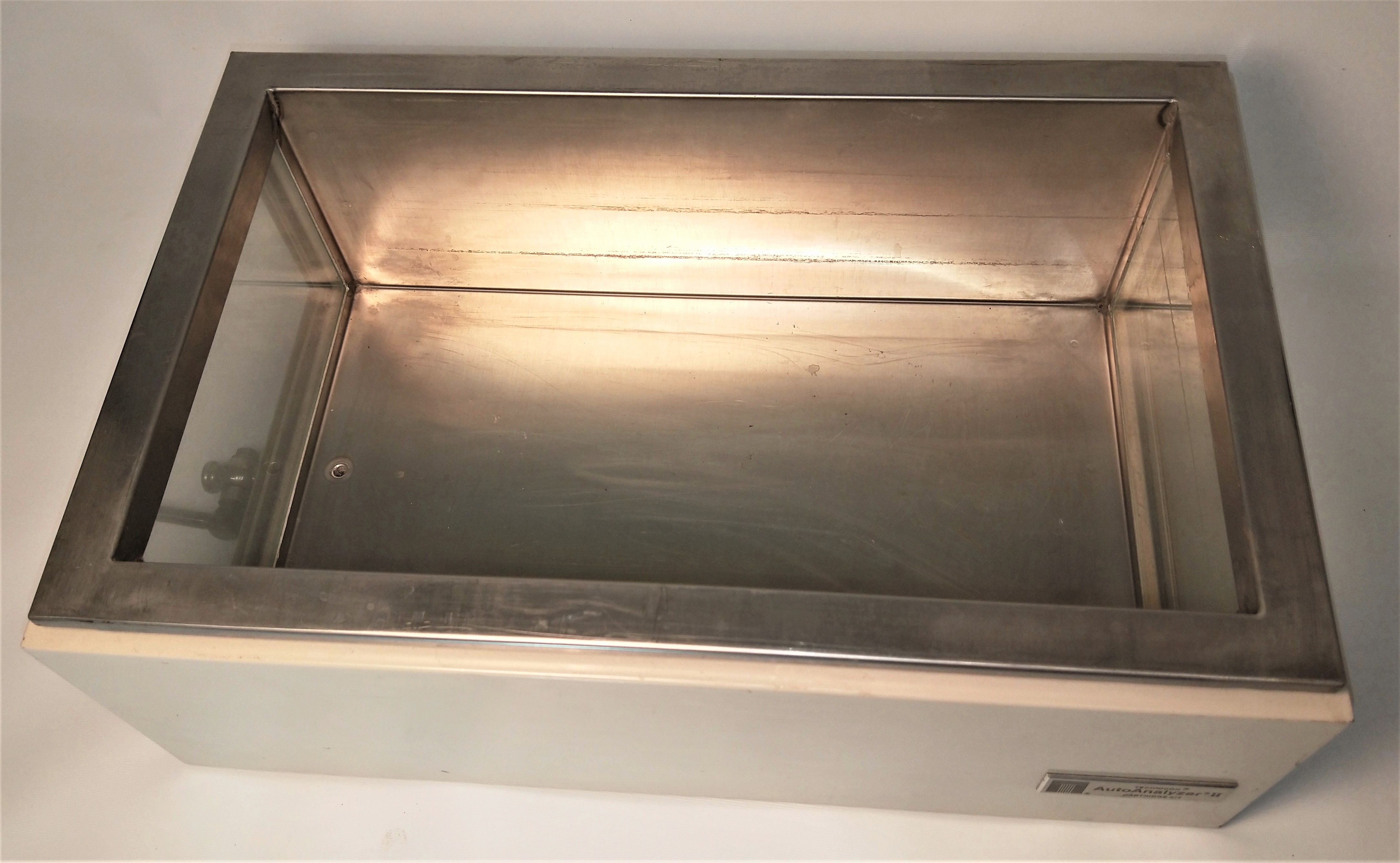 Used Technicon AutoAnalyzer II Cartridge Kit Assembly Bath (15L)