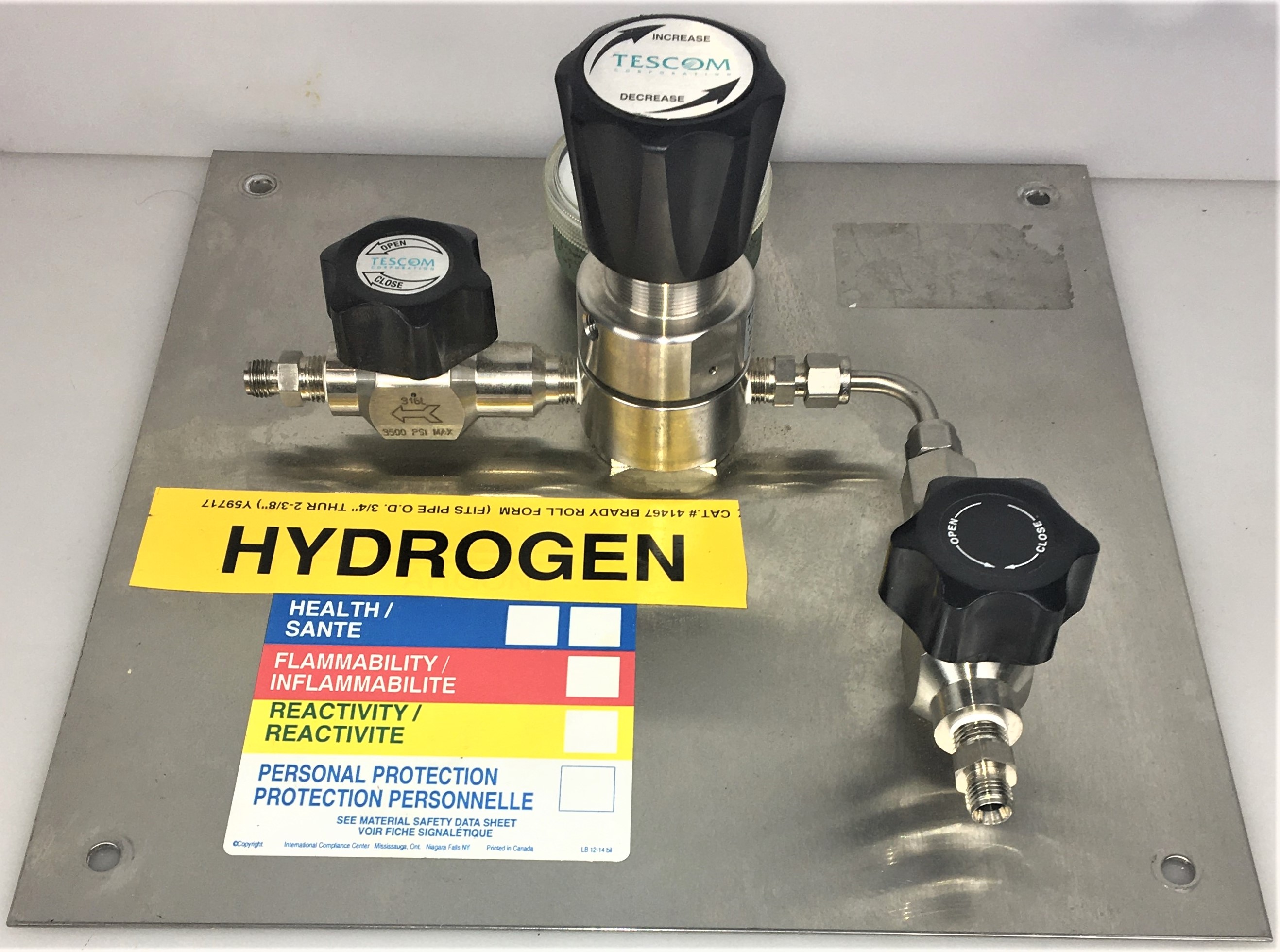 Used Tescom 44-2262-242-010 Pressure-Reducing Regulator Panel