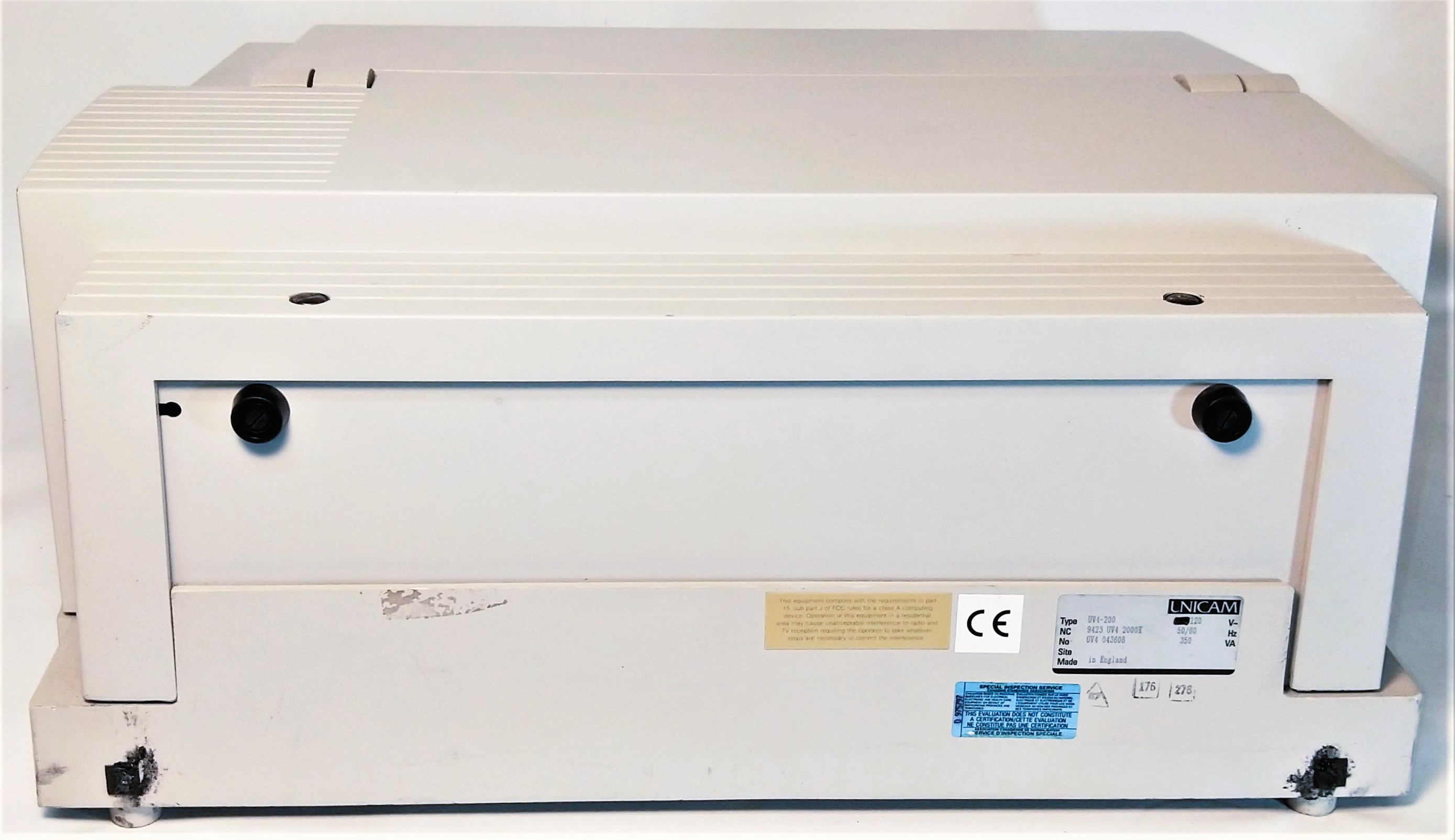 Used ATi Unicam UV4-200 UV-Visible Spectrophotometer (190 to 900nm) - FOR PARTS