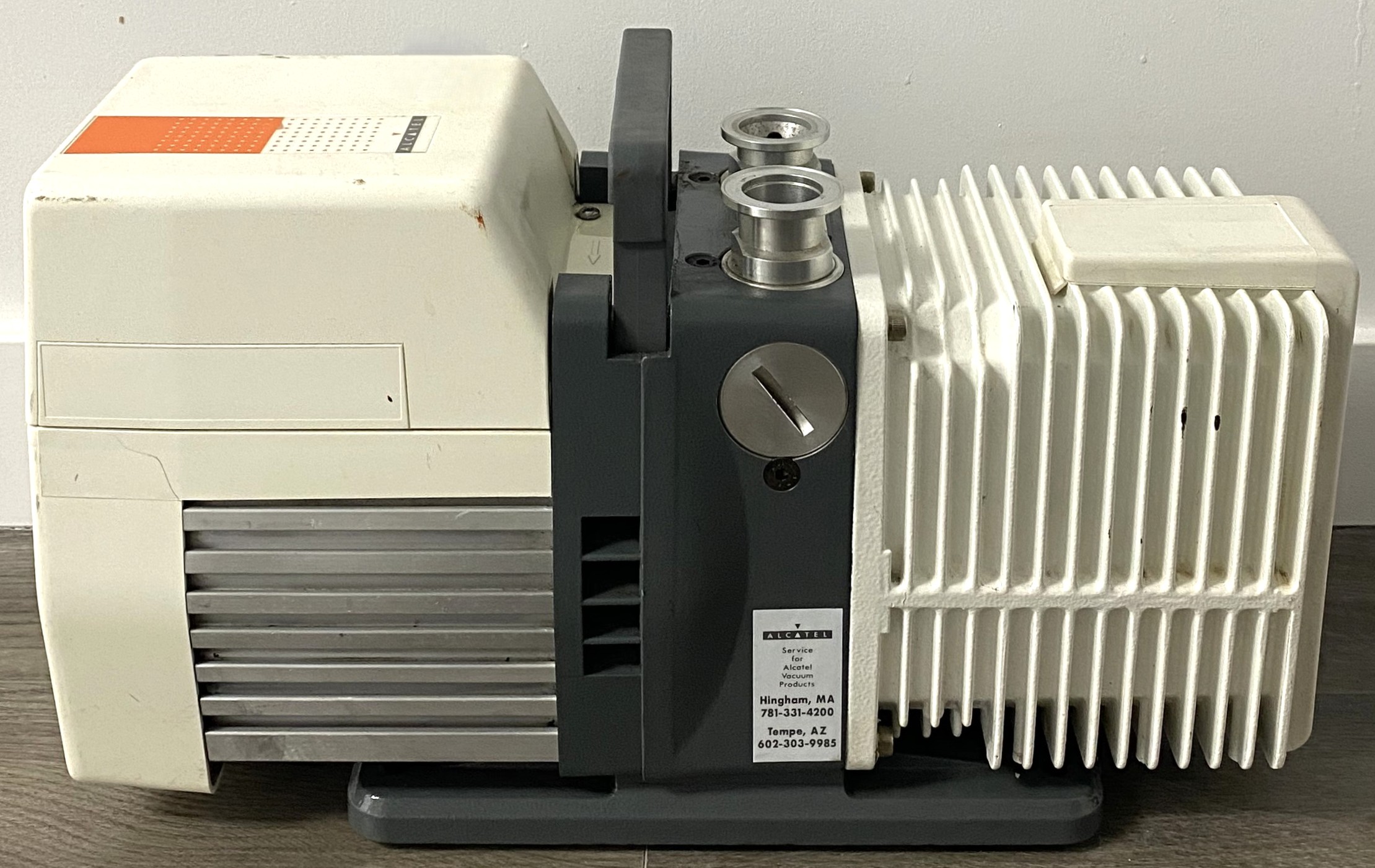 Used Alcatel 2005 SD Rotary Vacuum Pump (3.8cfm)