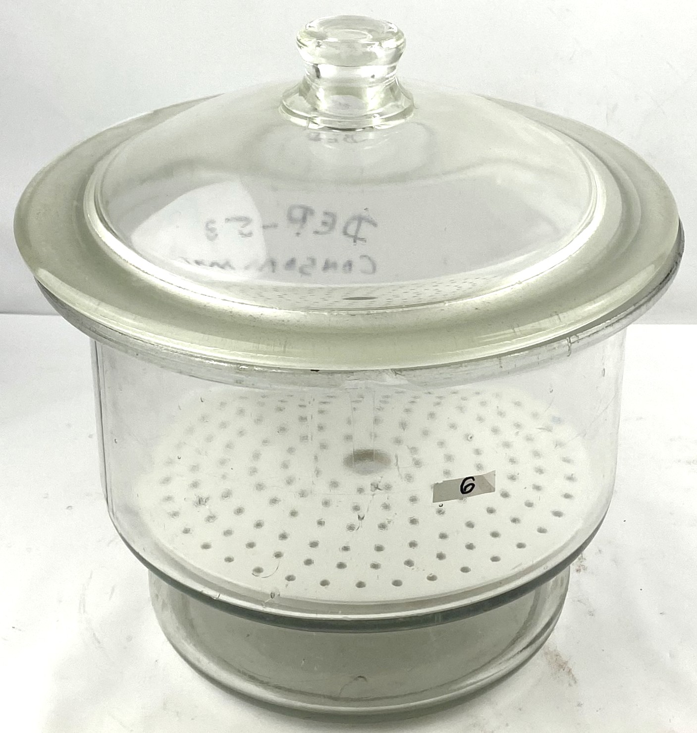 Used Corning PYREX 3081-250 (or Similar) Glass Desiccator with Support Plate (10.5L)