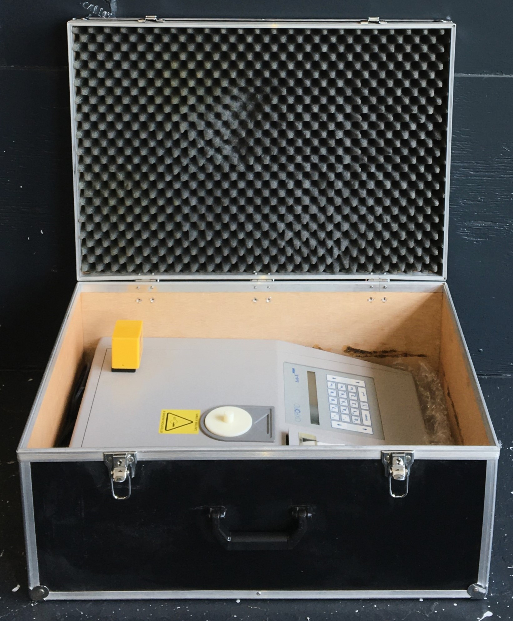 Used Oxford Lab-X 3000 XRF Analyzer