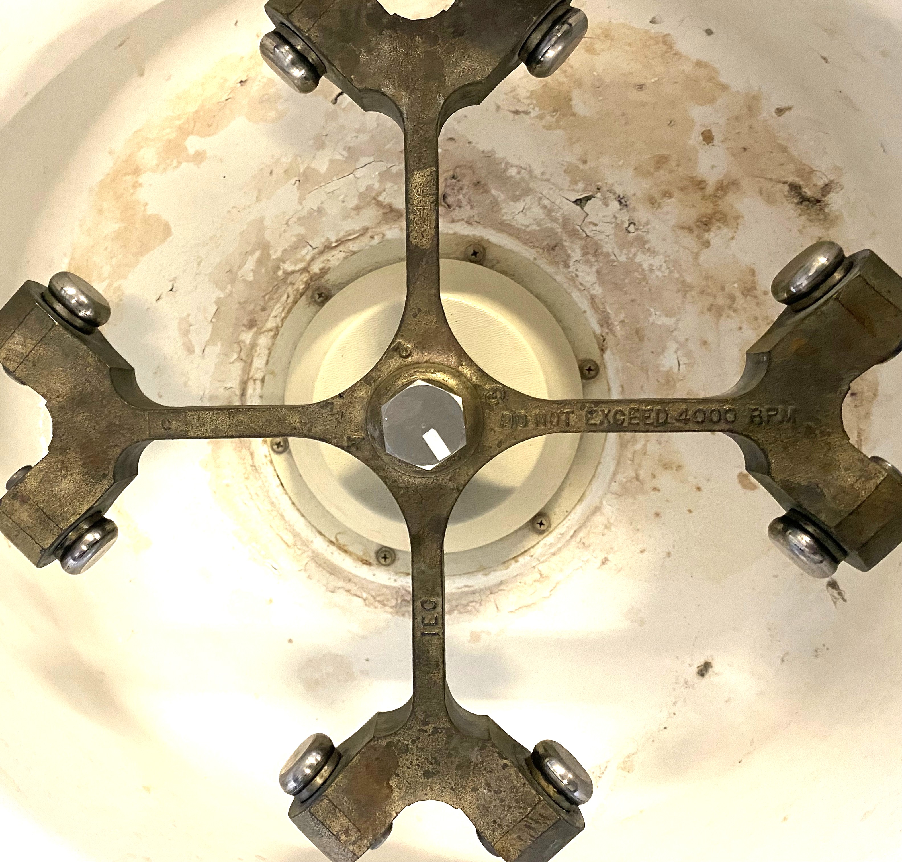 Used Thermo IEC Centra GP8 Centrifuge with 216 Swing-Out Rotor (4 x 750mL)