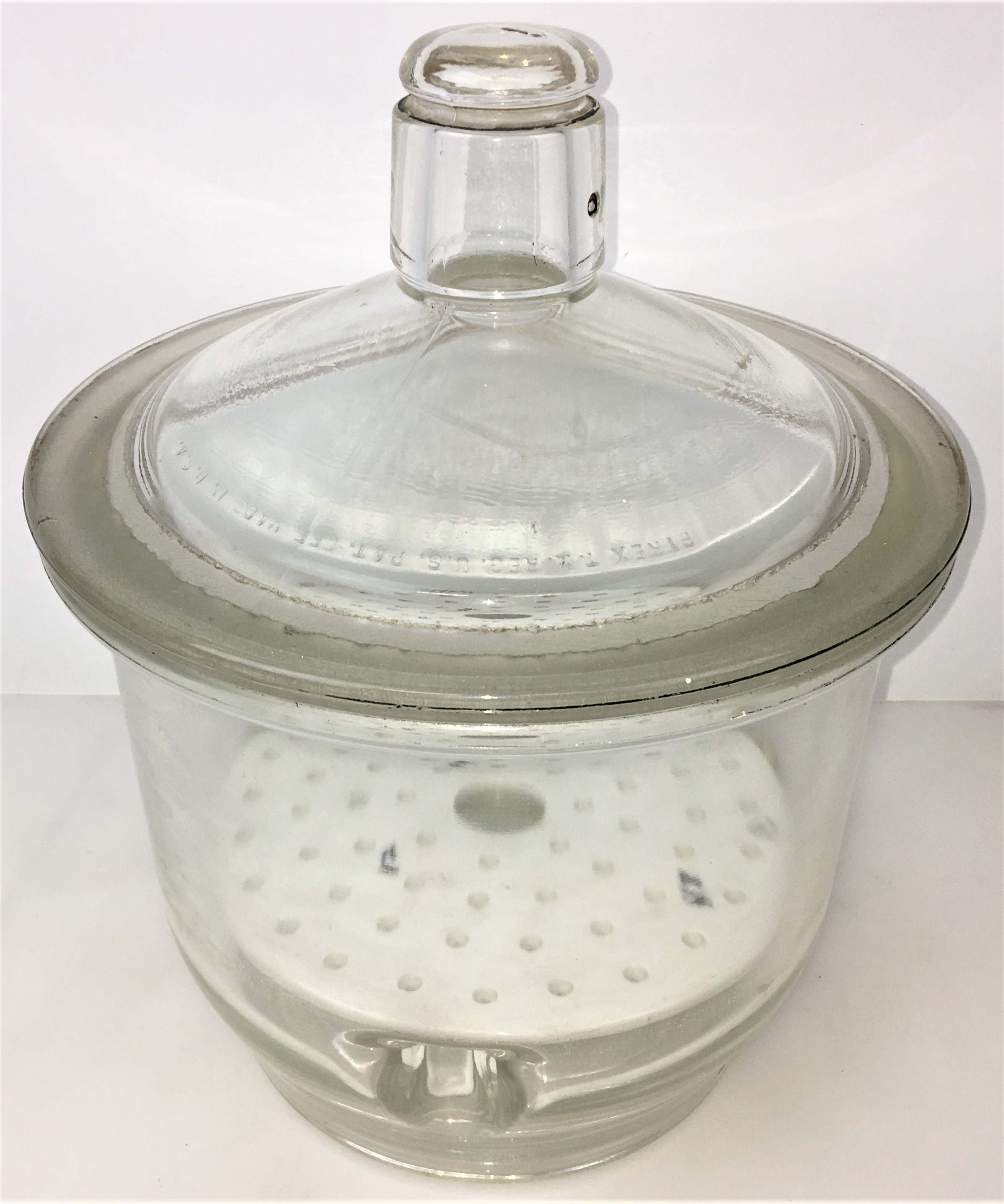 Used Corning PYREX 3081-200 Glass Desiccator with Coors Plate (5.8L)