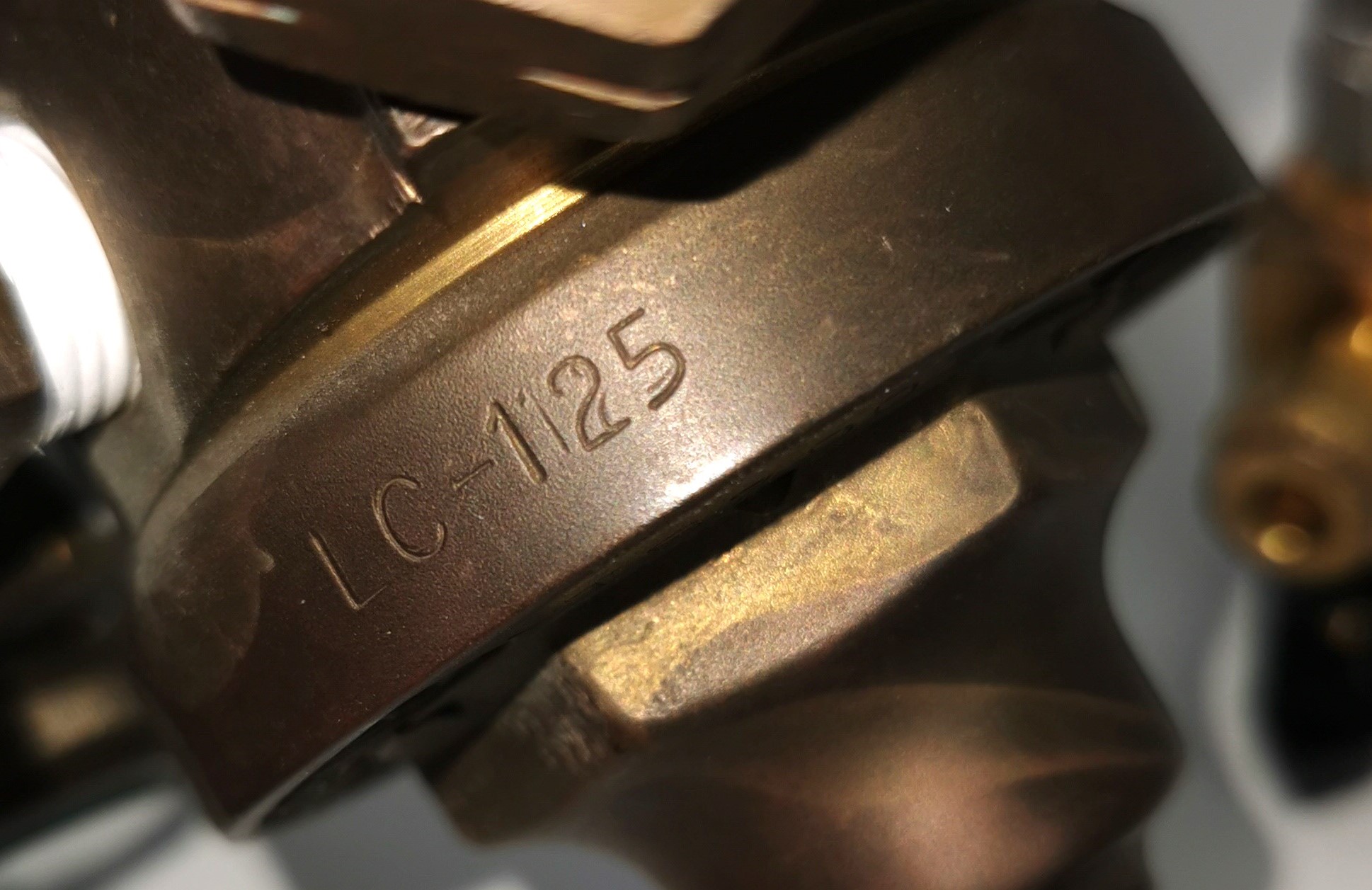 Used Victor VTS 200D Gas Regulator with Swagelok B-43XS4 Valve (CGA 510)