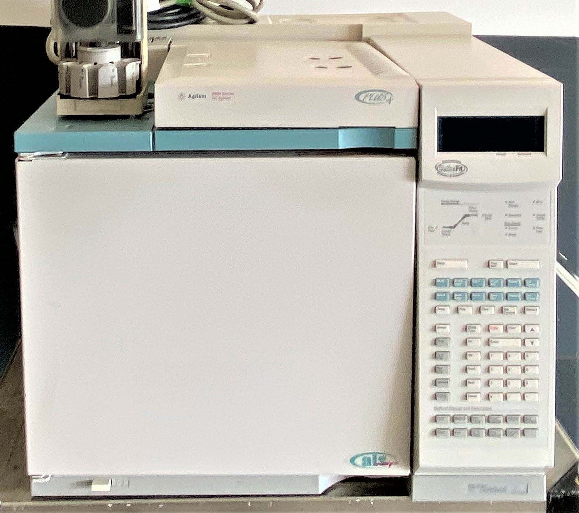 As is Agilent 6890A Plus (G1530A) Gas Chromatograph