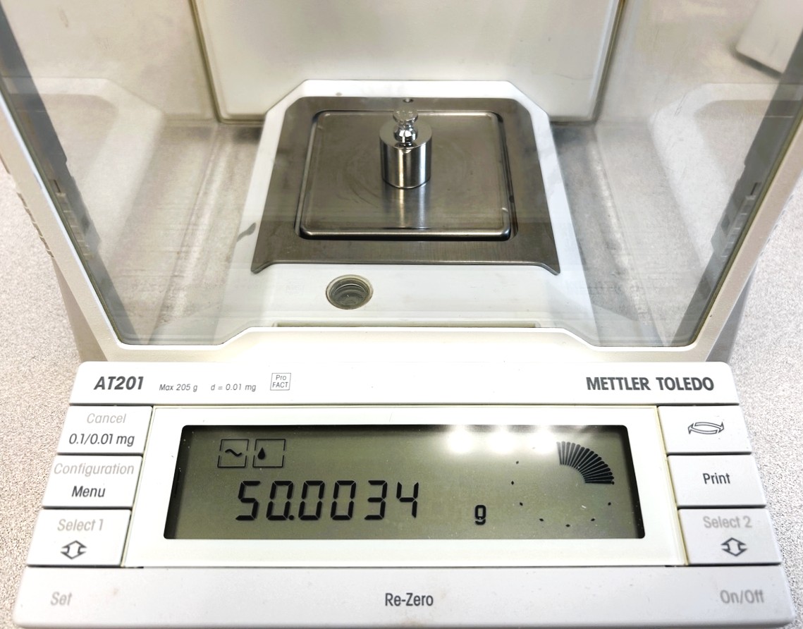 Used Mettler Toledo AT201 Analytical Balance (205g x 0.0001g)
