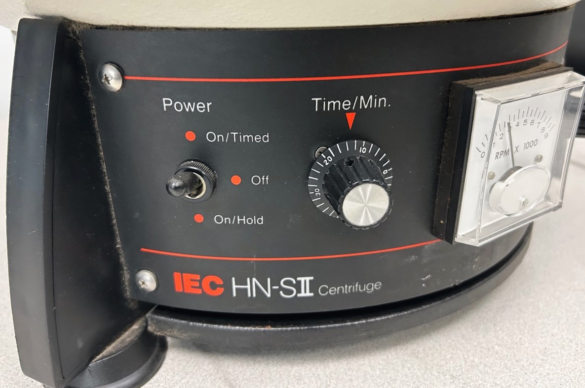 Used IEC HN-SII Centrifuge with IEC 815 Rotor (24 x 15mL)