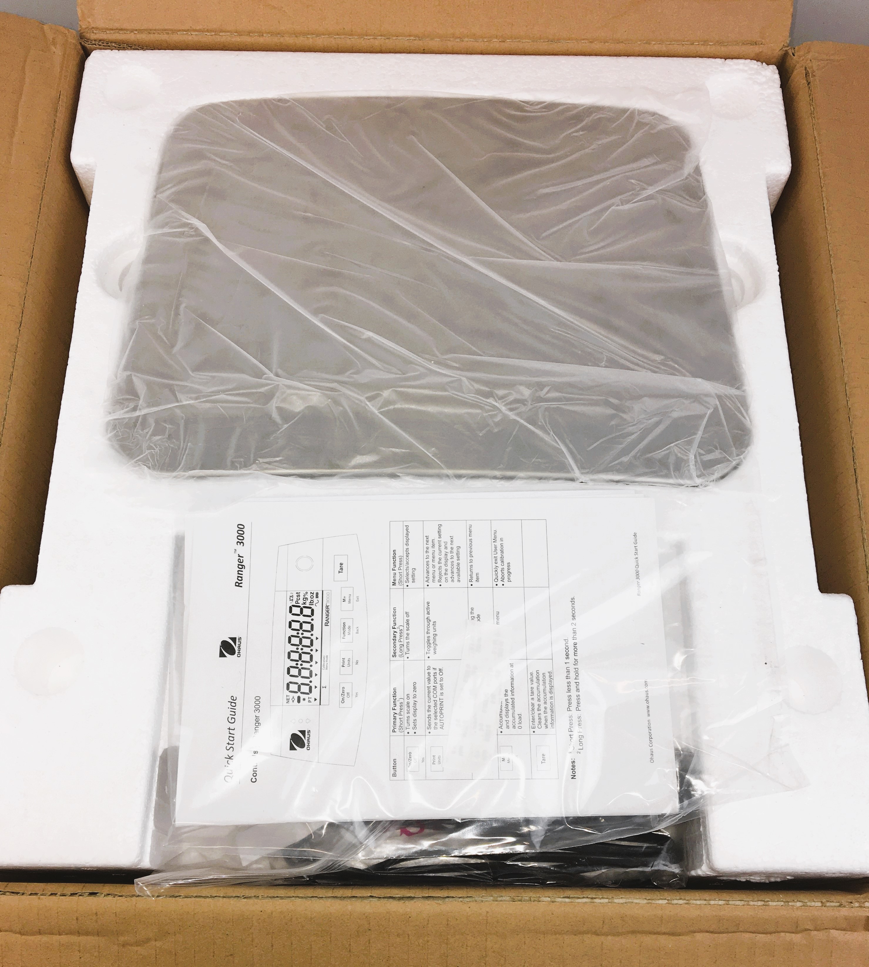 New Open Box Ohaus Valor 7000 Compact Balance (6000g x 2g / 15lb x 0.005lb) 