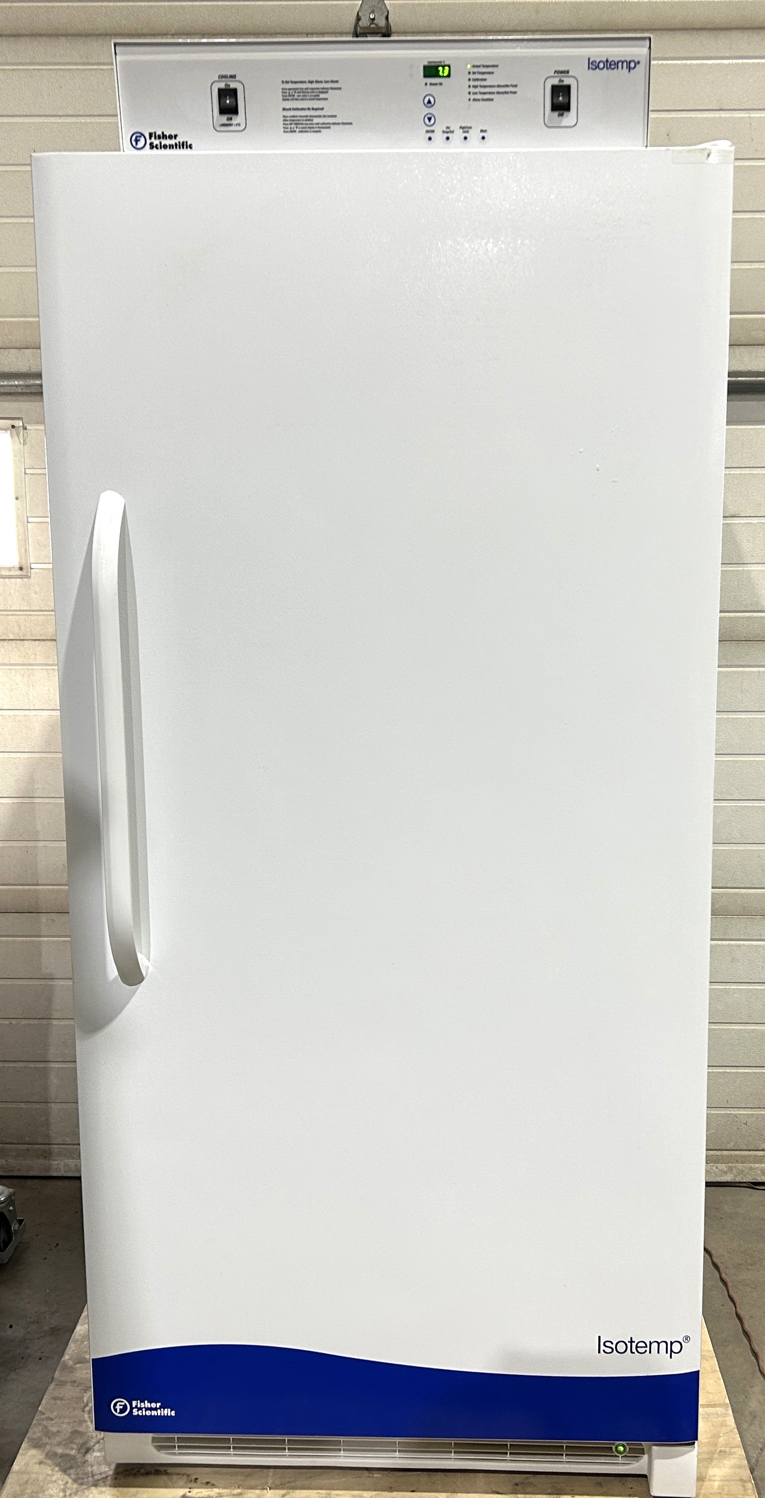 New Open Box Fisher Isotemp 3720A Refrigerated BOD Incubator (20 Cu-Ft)