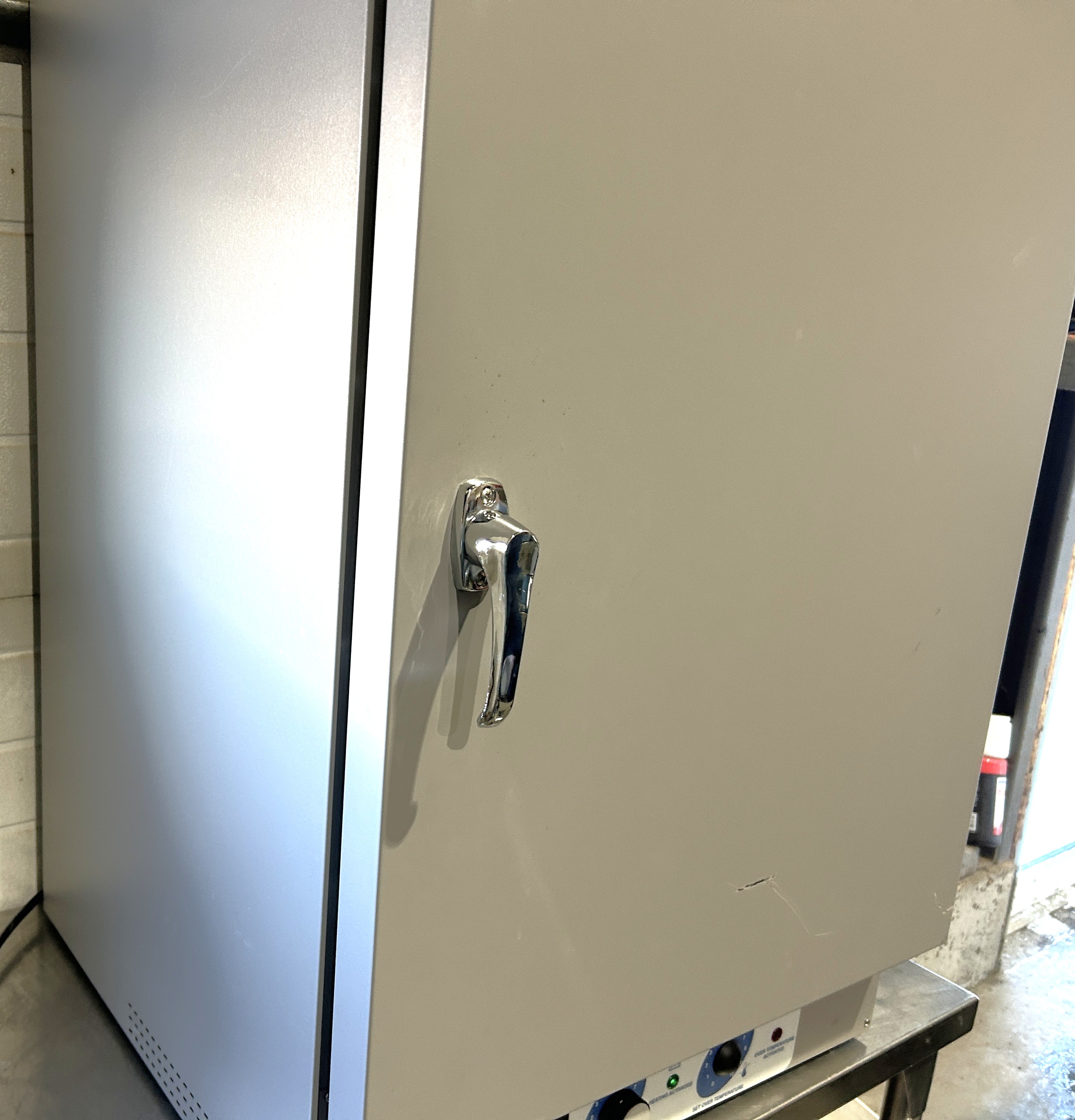 Used VWR (Shel-Lab) 1326 Gravity-Convection Oven (6.1 Cu-Ft)