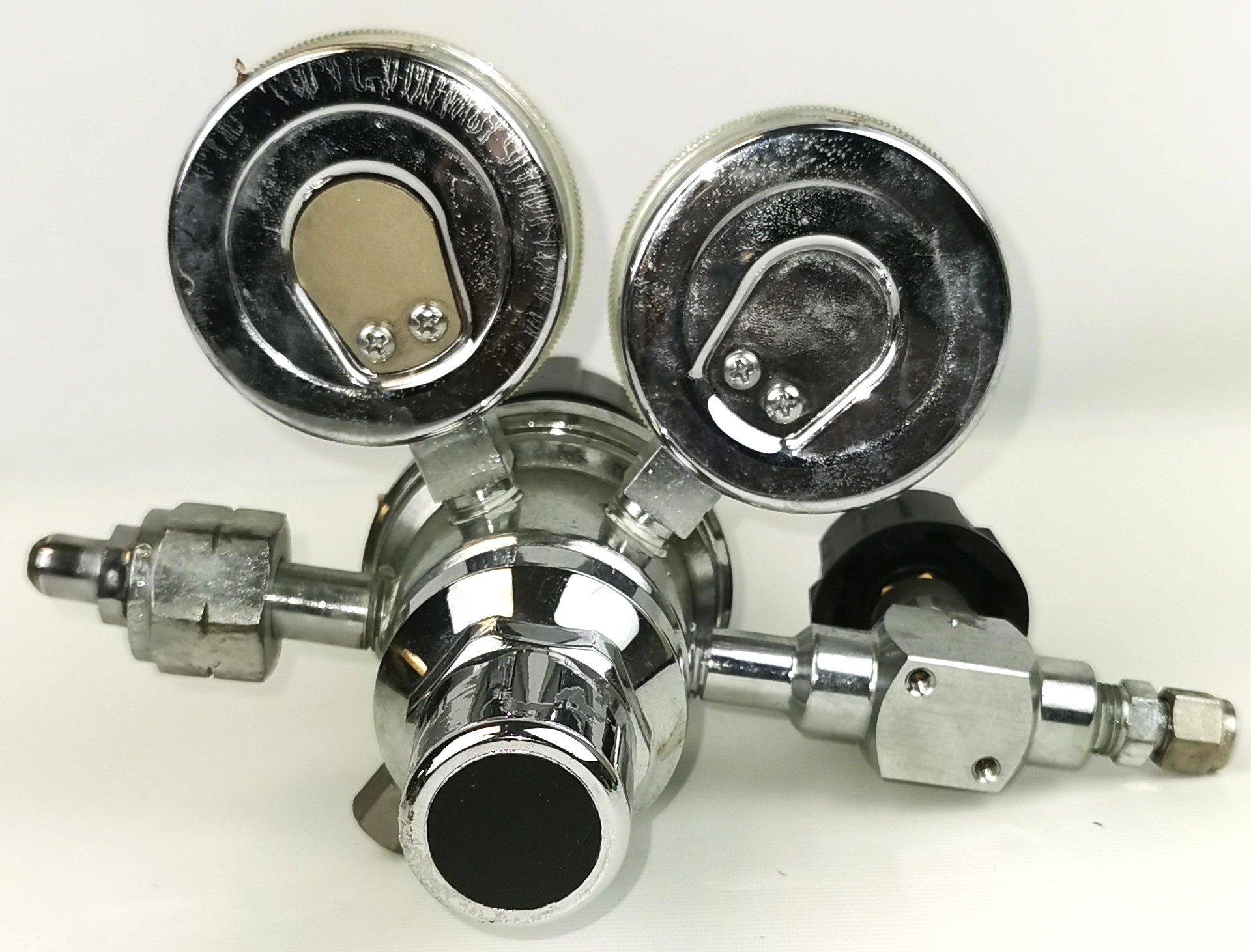 Used Praxair (Concoa) 2124331-350 Dual-Stage Hydrogen Regulator (CGA 350)