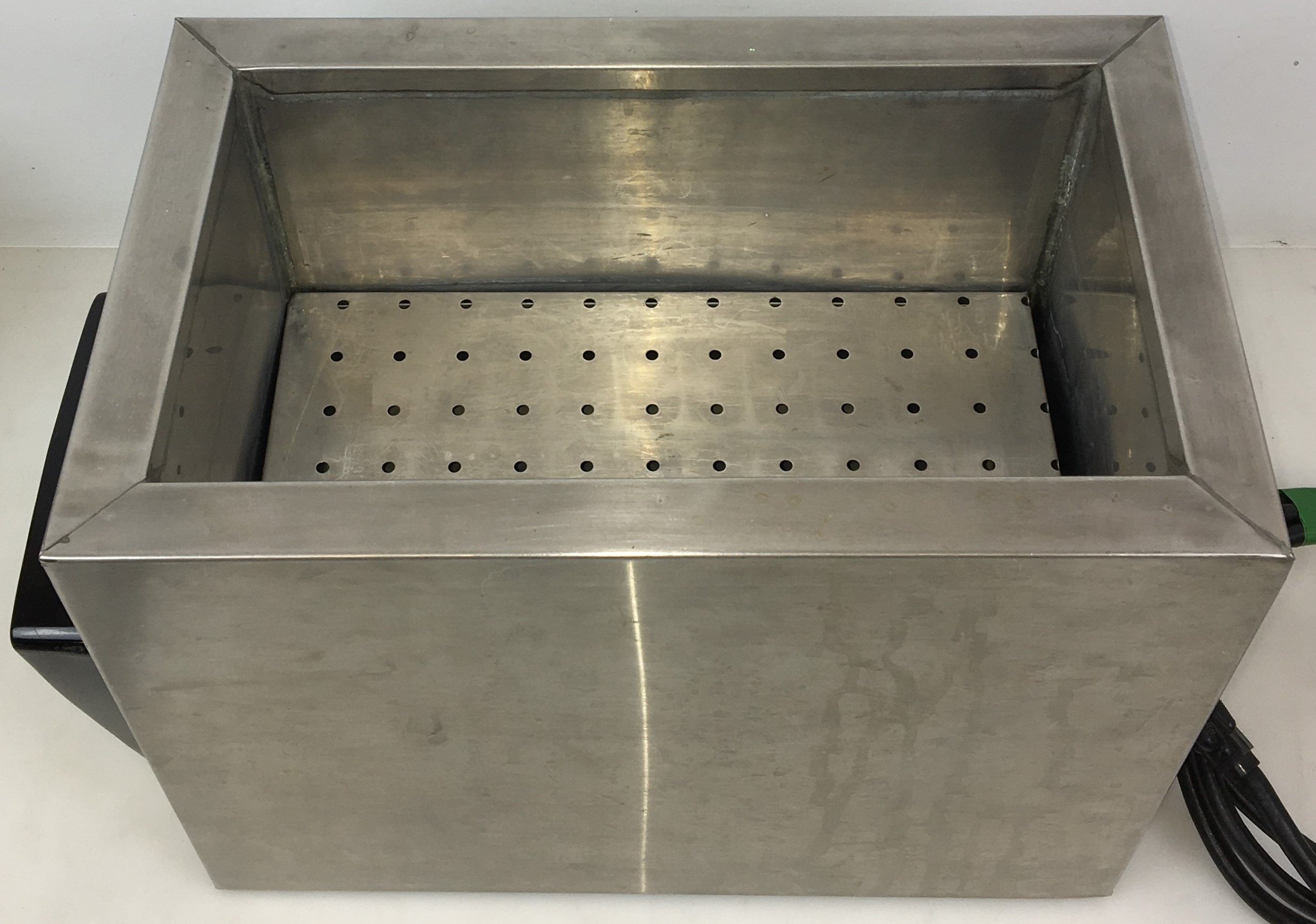 Used Lab-Line 3000 Water Bath