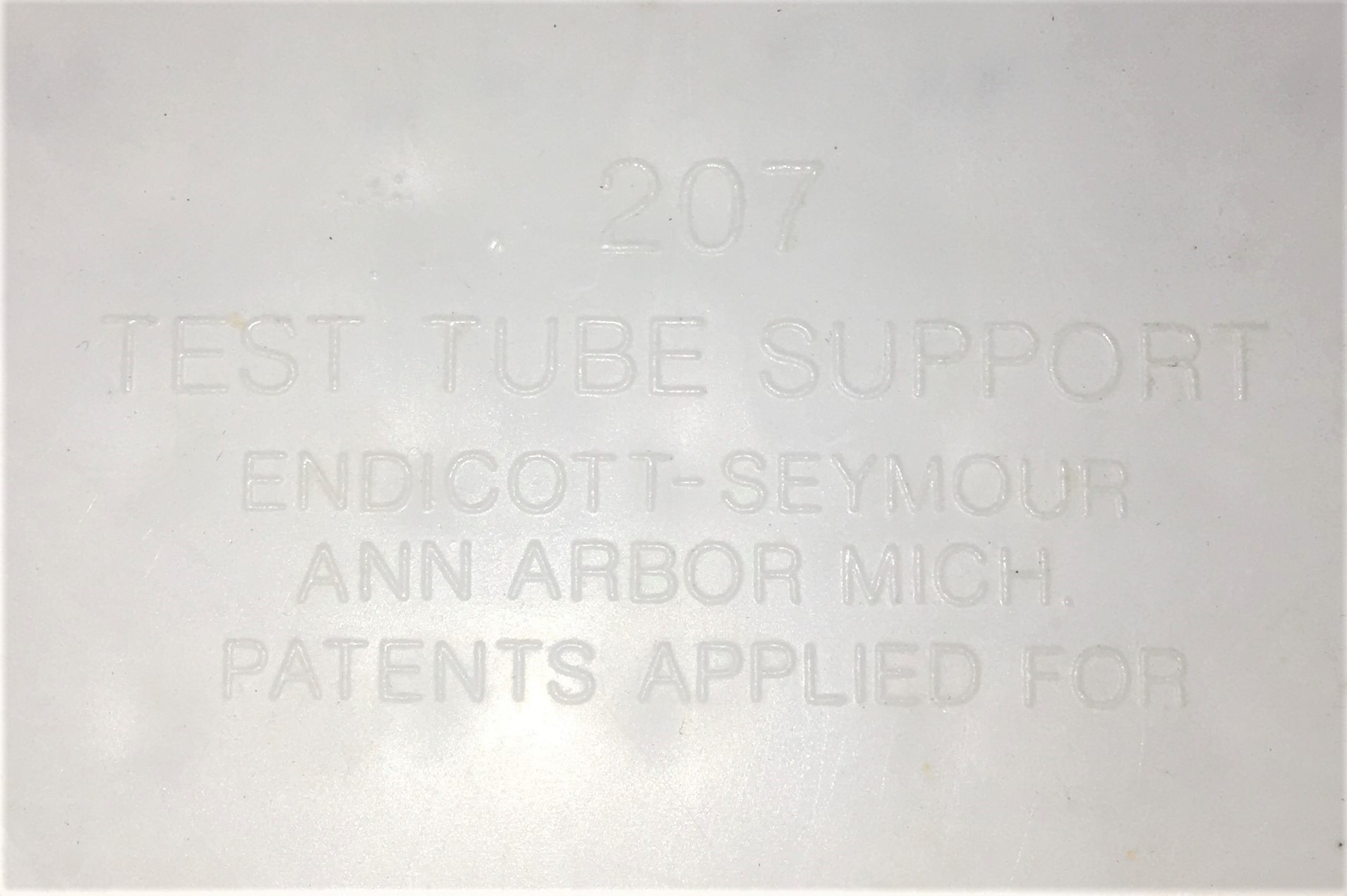 Used Endicott-Seymour ES207 Polypropylene Tube Rack - 80 x 10-13mm