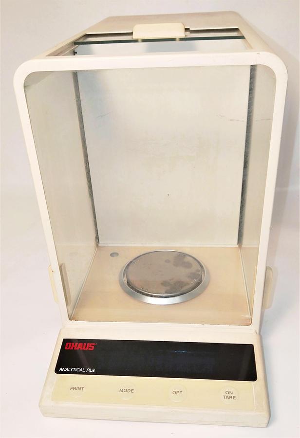 As is Ohaus Analytical Plus AP250D Analytical Balance (210g x 0.1mg) - FOR PARTS