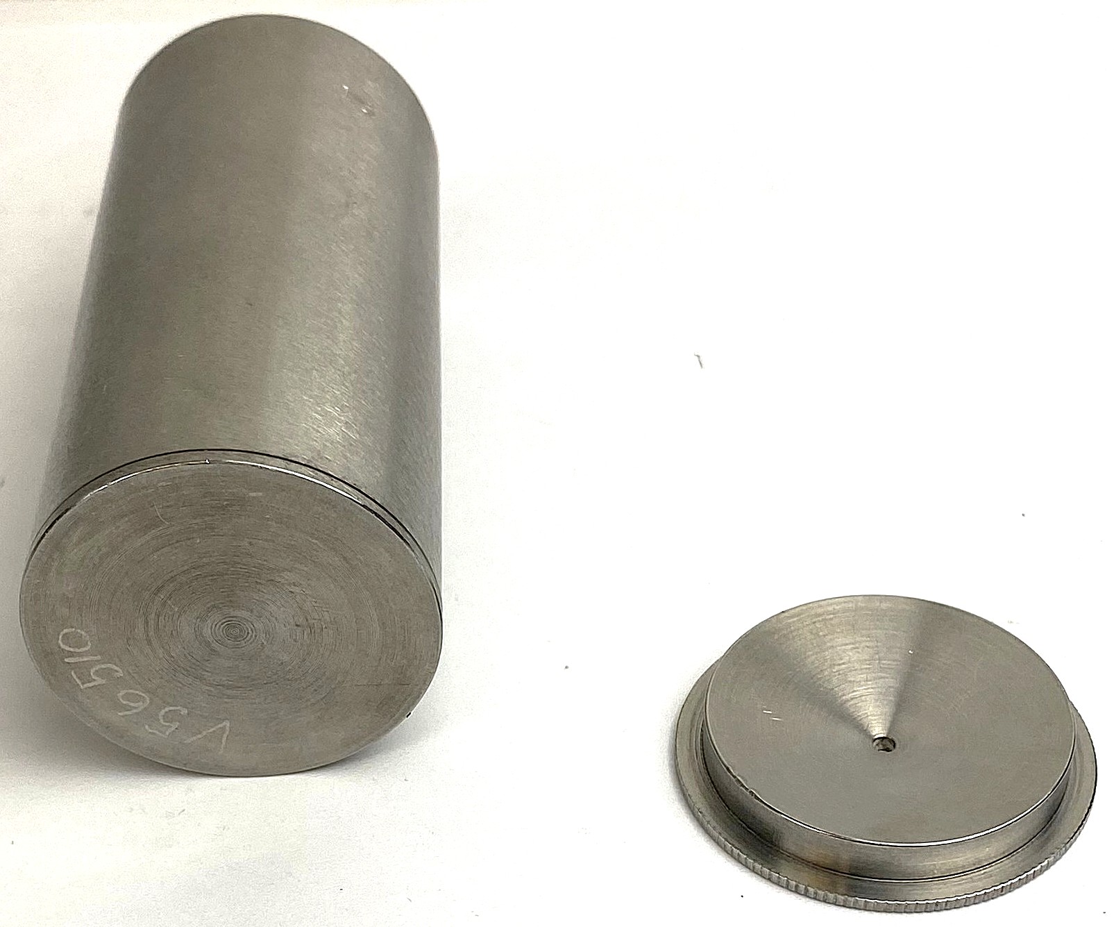 Used Gardco WG-SS-100/C Stainless-Steel 100mL Specific Gravity Cup