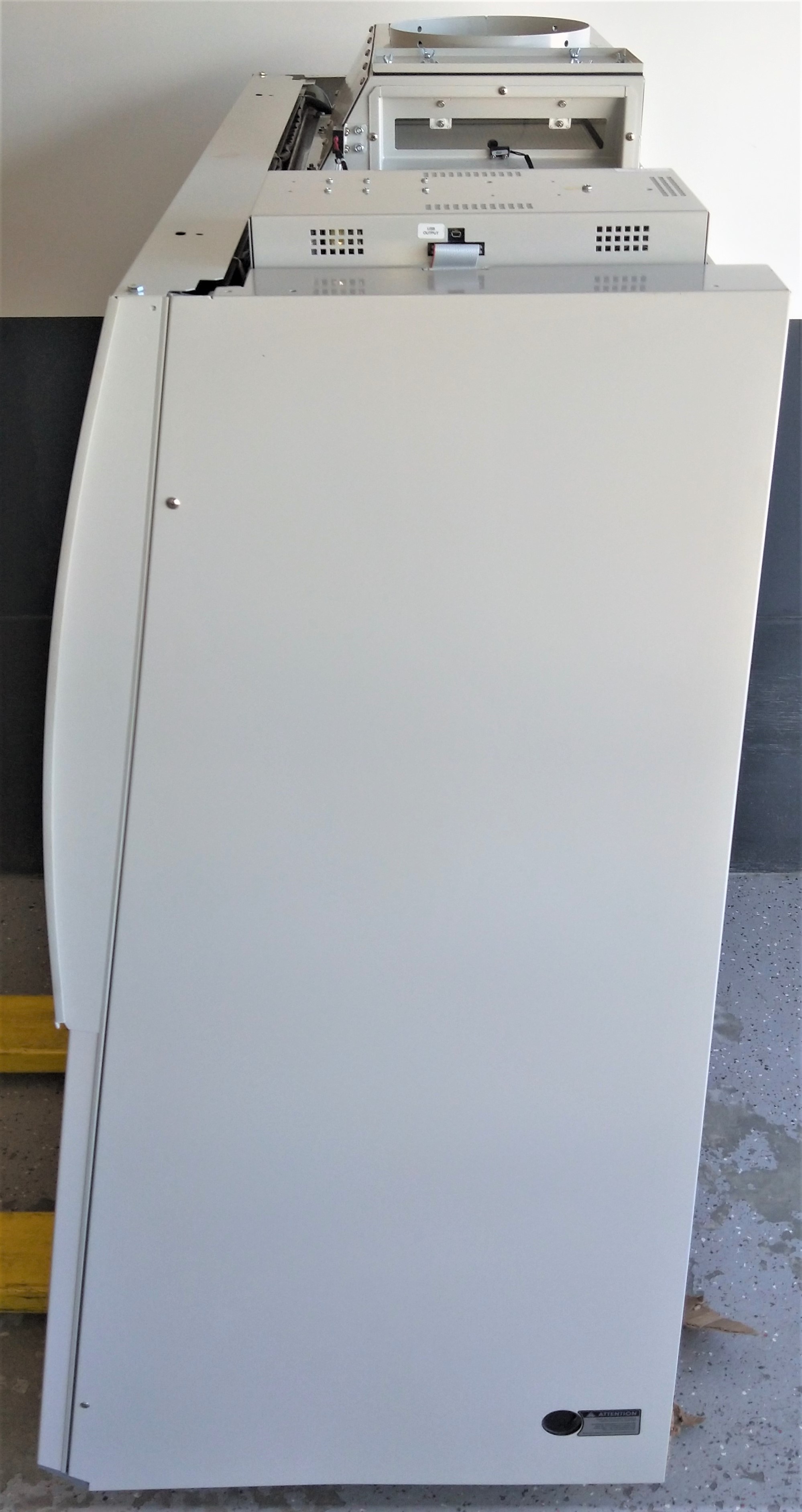 New Open Box Labconco Purifier Axiom 304411101 4-Ft Class II Type C1 Biosafety Cabinet