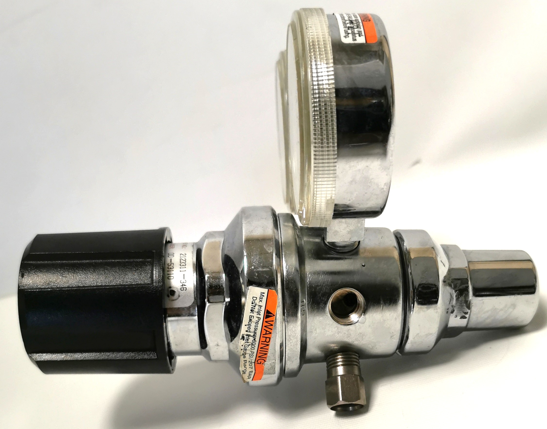 Used Liquid Air 2123311-346 Stainless-Steel Compressed Air Regulator (CGA 346)