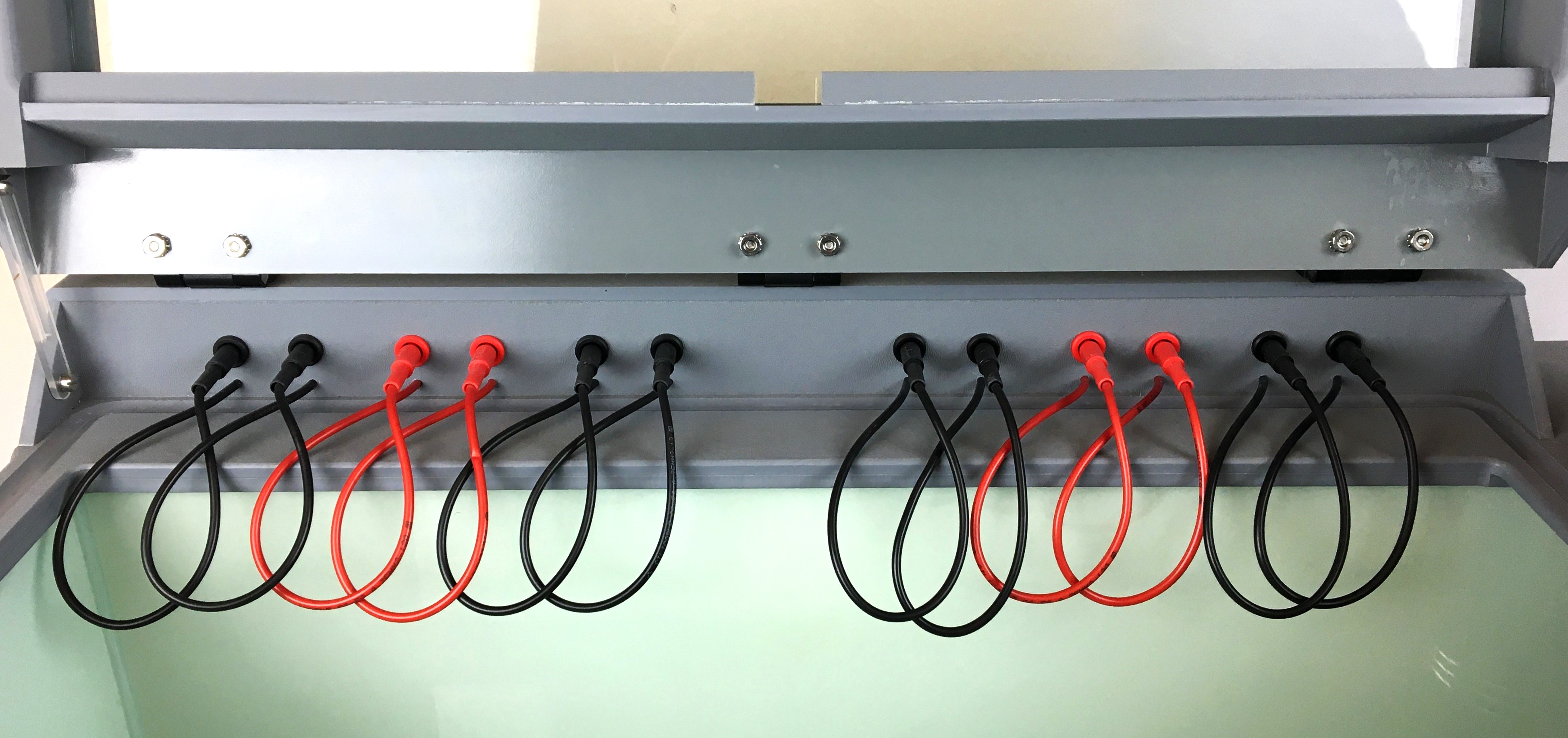 Used CBS Scientific TDGS-8004 Two Dimentional Genetic Screening System