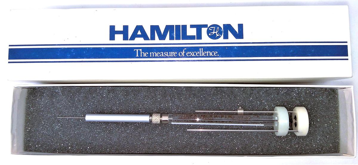 New Open Box Hamilton 86254S Microliter (#7000.5) 0.5μL Injection Syringe with Guide