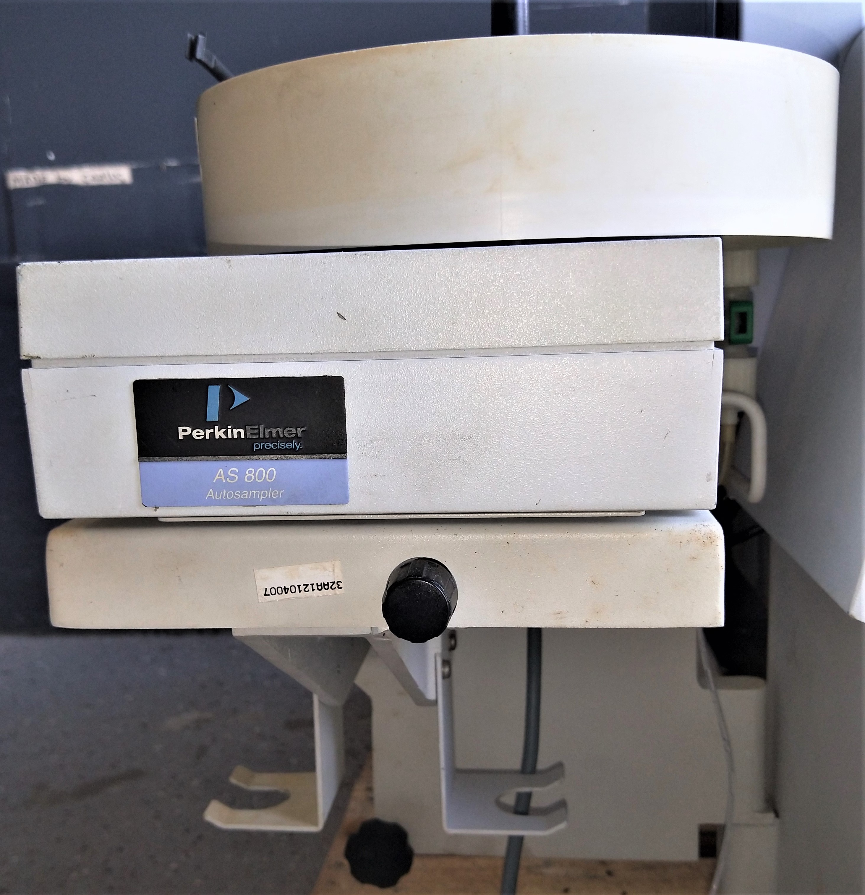 Used Perkin Elmer Aanalyst 800 AA Spectrometer with AS800 Autosampler and Cooling Accessory