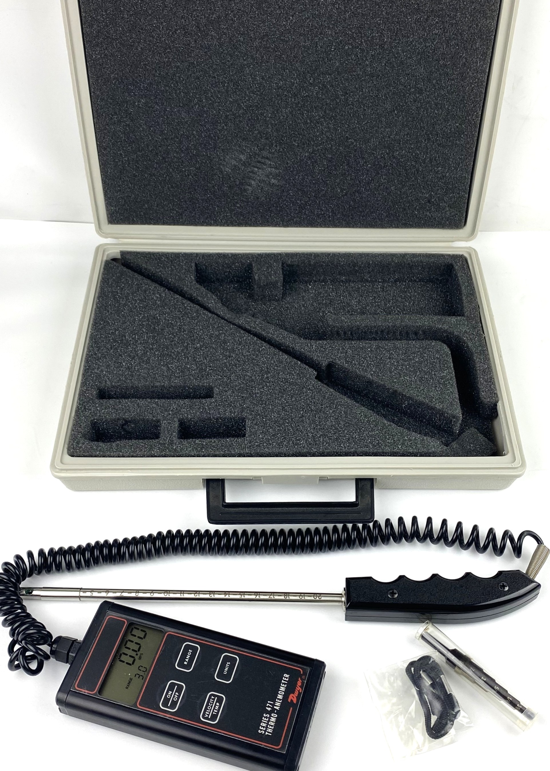 Used Dwyer Series 471 Thermo-Anemometer