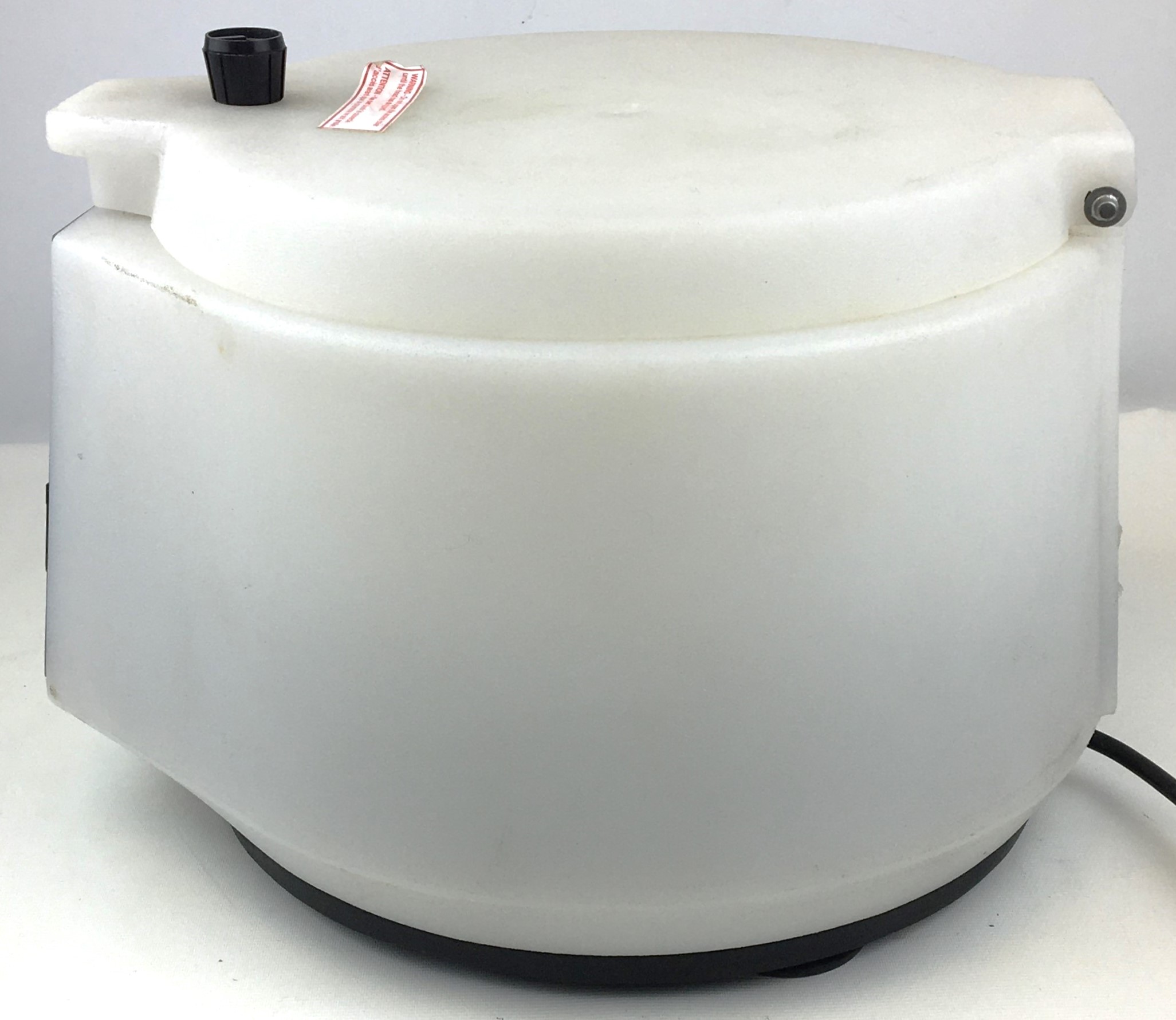 Used Fisher Centrific 228 Centrifuge with Fixed-Angle Rotor