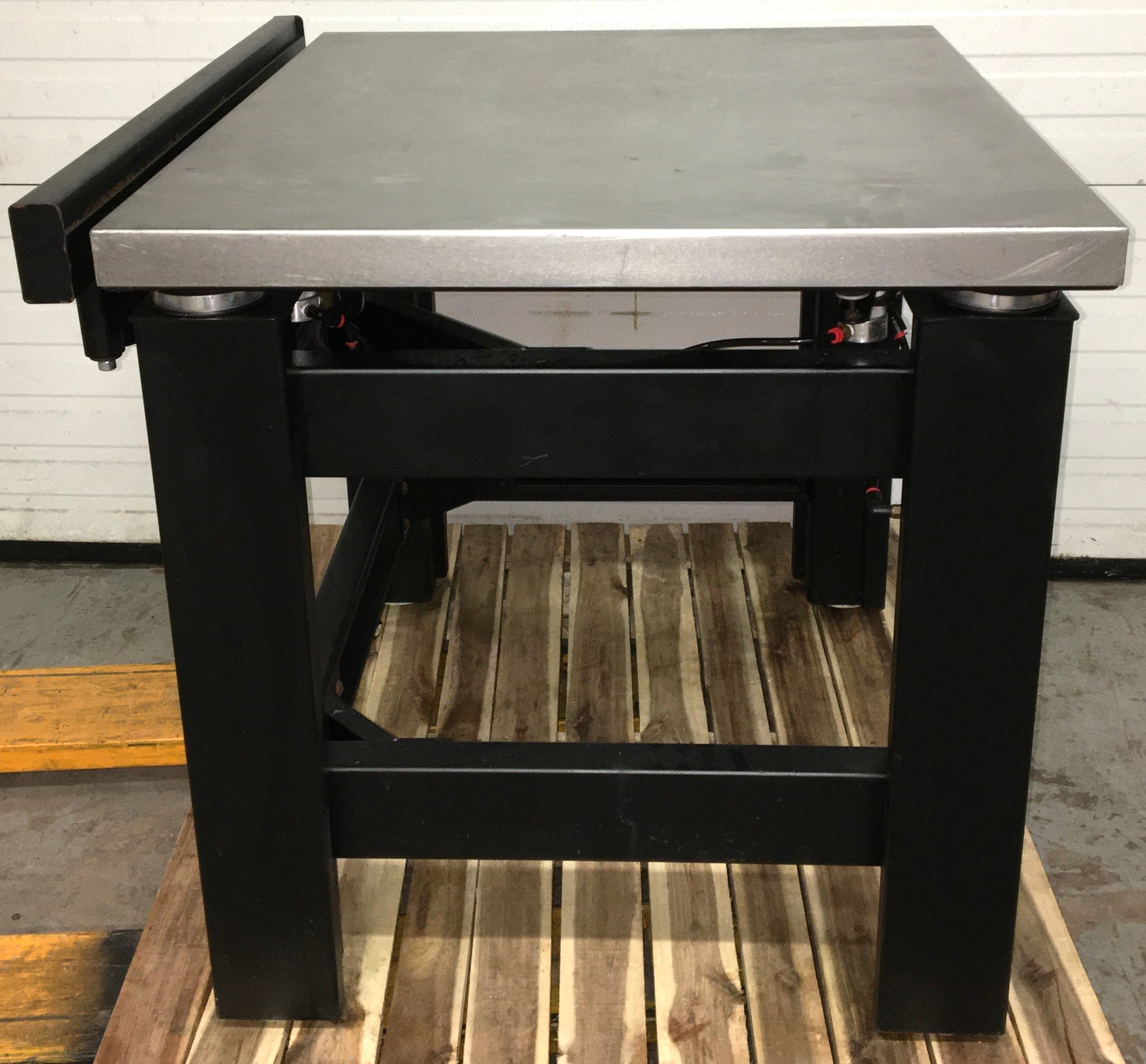 Used TMC Micro-g 63-531 Anti-Vibration Balance Table with Gimbal Piston Isolators