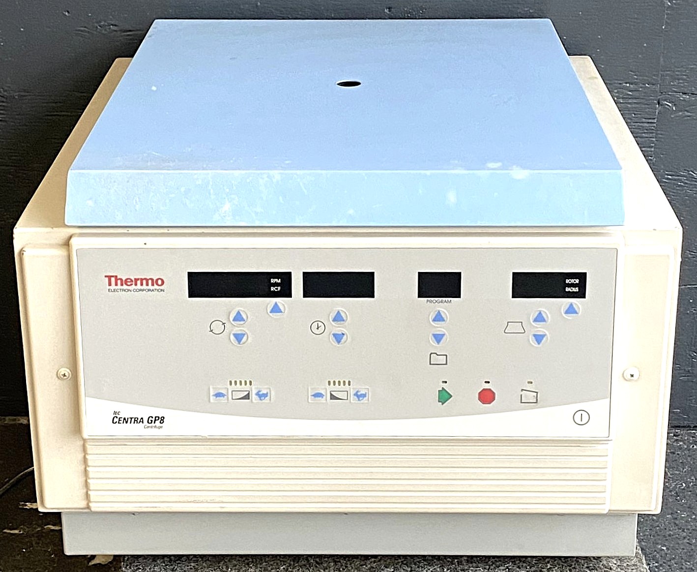 Used Thermo IEC Centra GP8 Centrifuge with 216 Swing-Out Rotor (4 x 750mL)