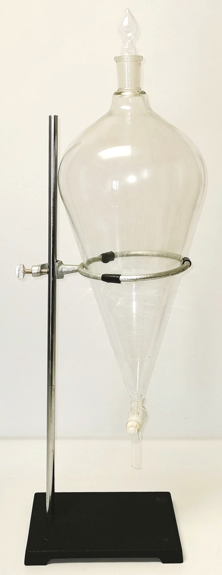 Used 5000 mL Pear-Shaped Separatory Funnel (24/40 ST) with Ring Support Stand