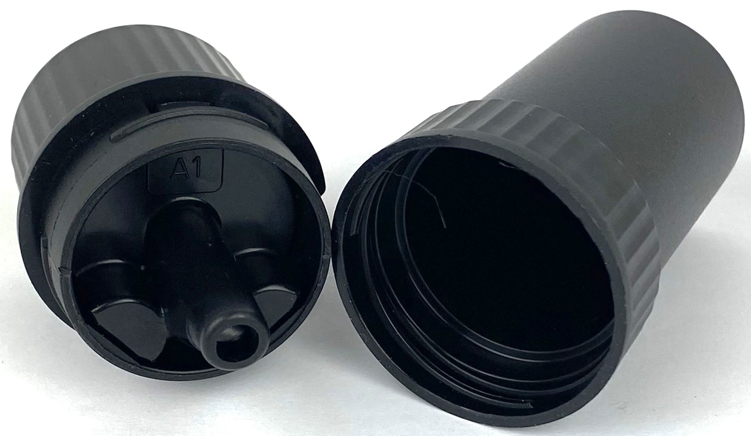 Used Draeger Model 31 Multi-Gas Detector Pump with Case and Assorted Tubes