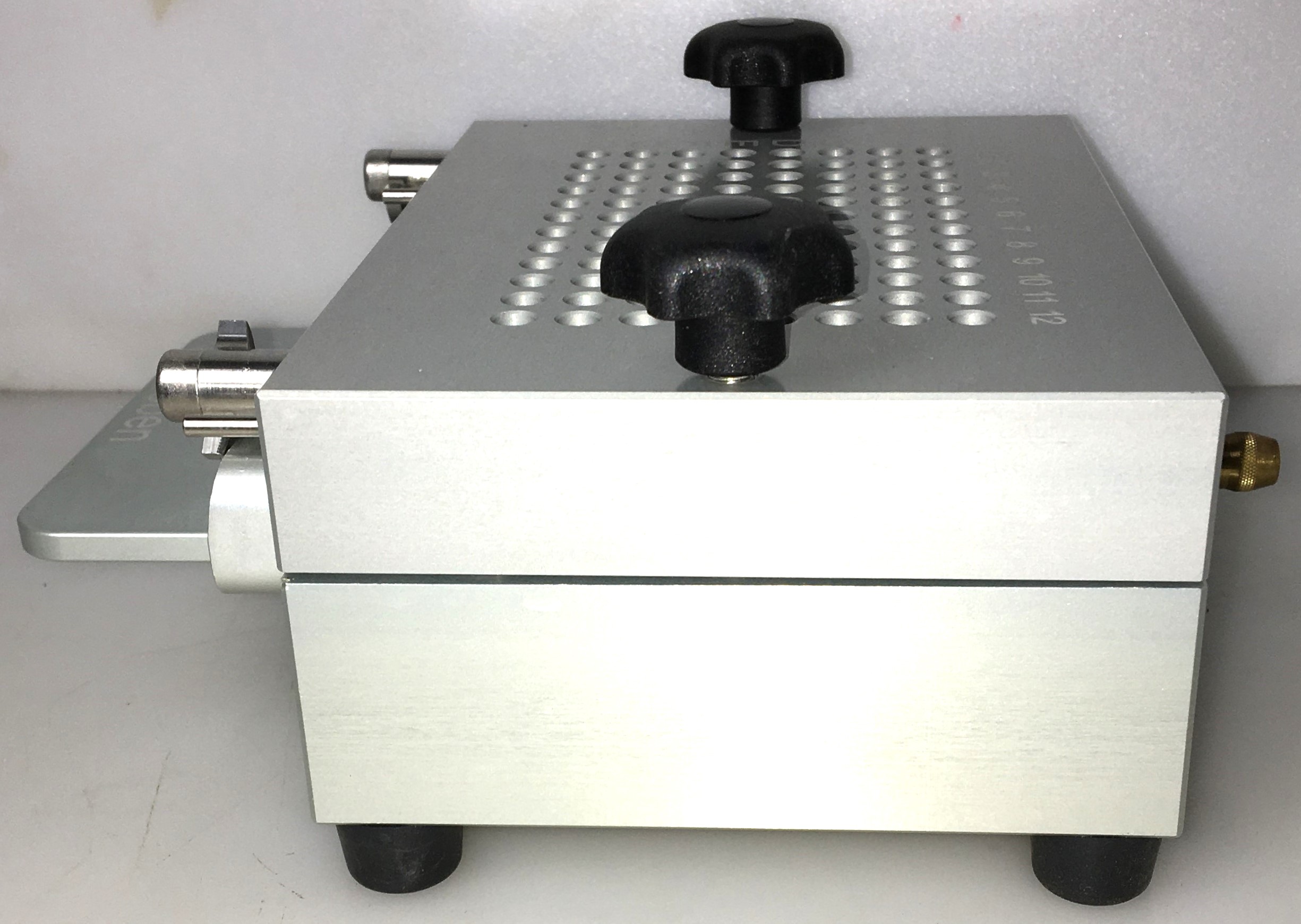 Used Atoll MediaScout ResiQuot Vacuum Manifold