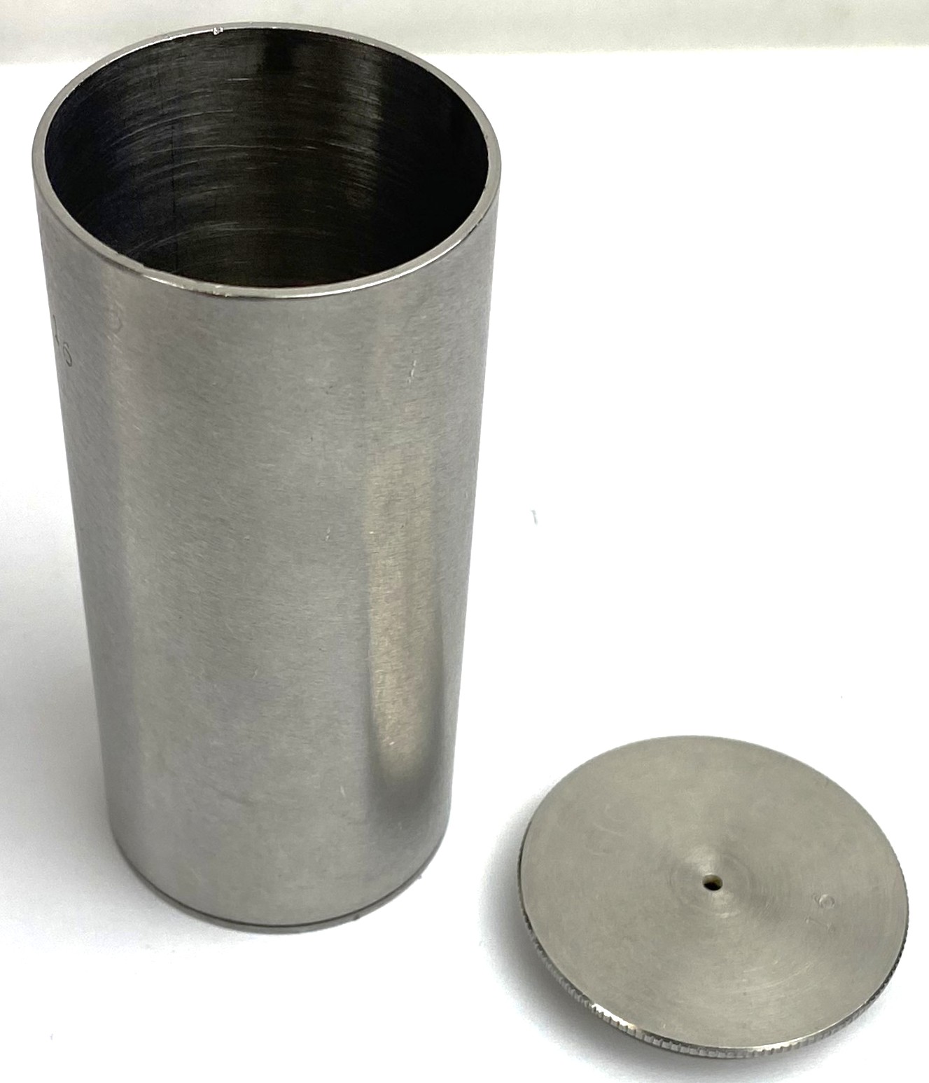 Used Gardco WG-SS-100/C Stainless-Steel 100mL Specific Gravity Cup
