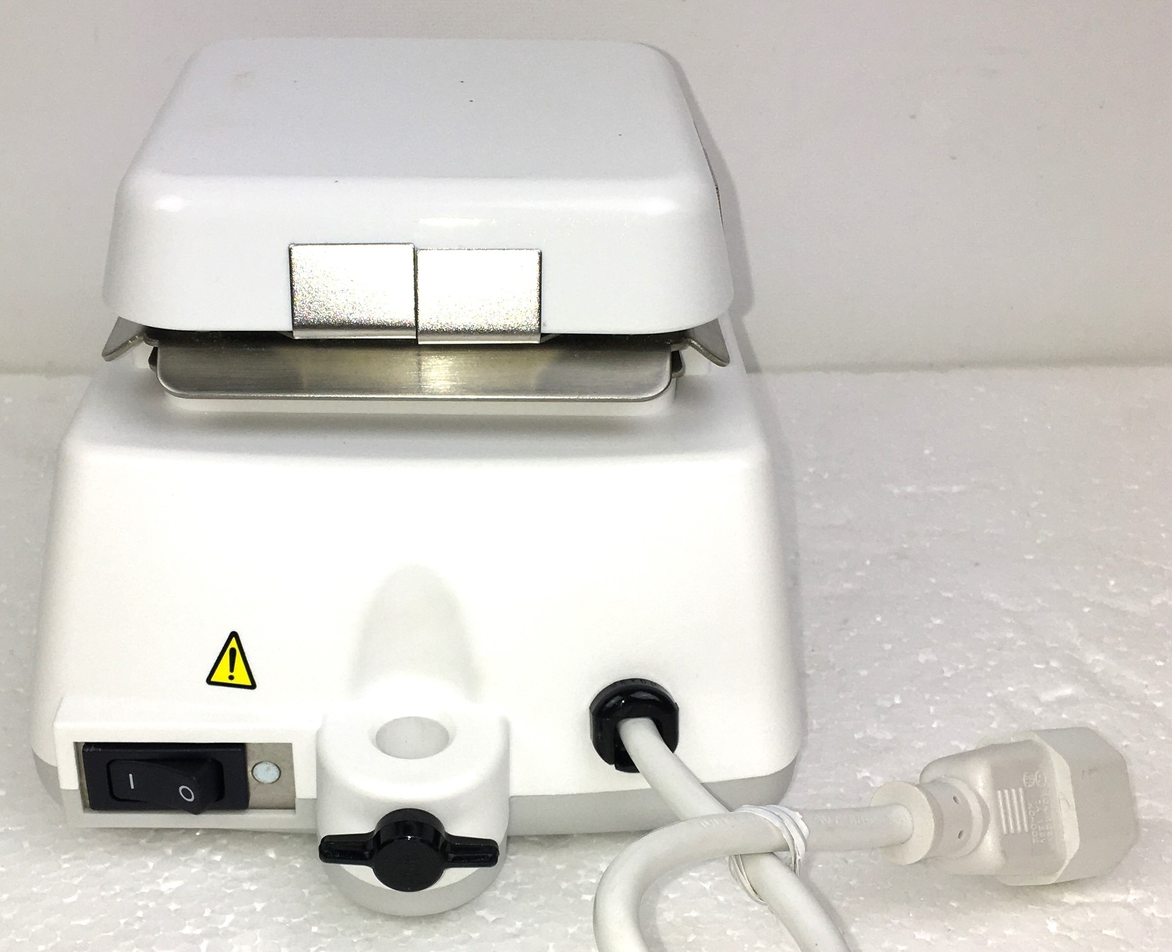 New Open Box Ohaus HSMNHP4CAL Hot Plate (4″ x 4″ Plate)