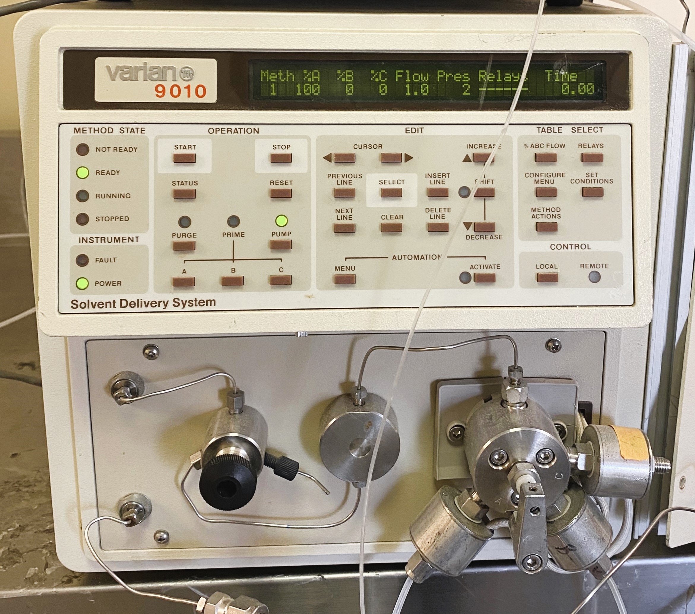 Used Varian 9000 Series UV-Visible HPLC System